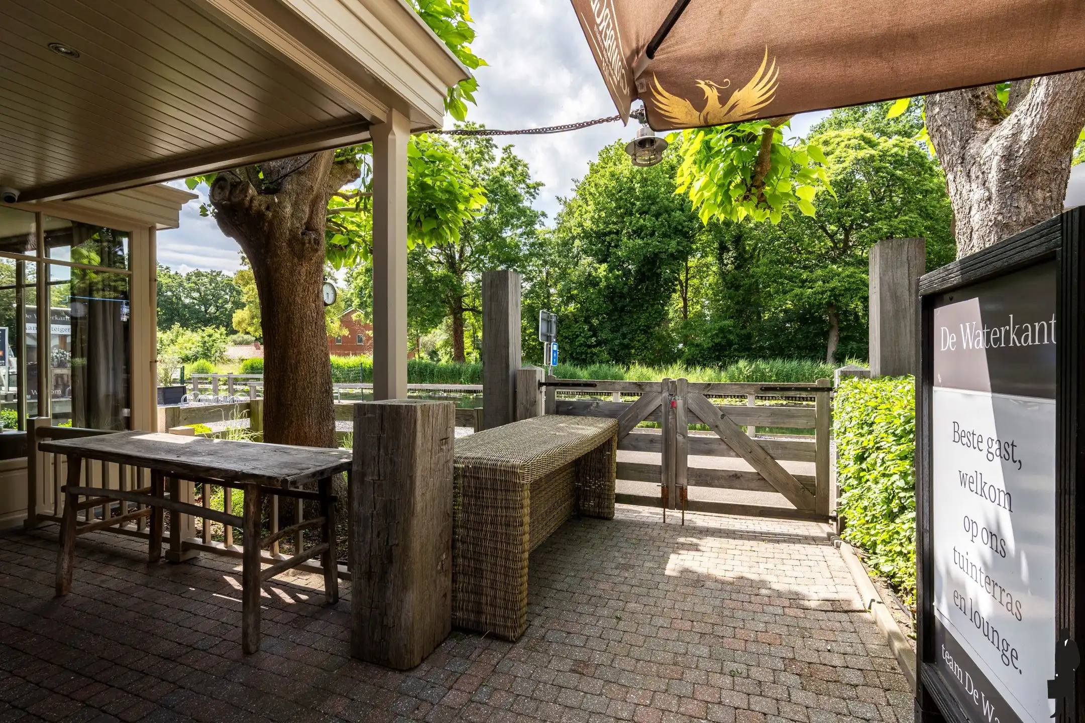 'De Waterkant' - taverne met conciërgewoning op toplocatie foto 6