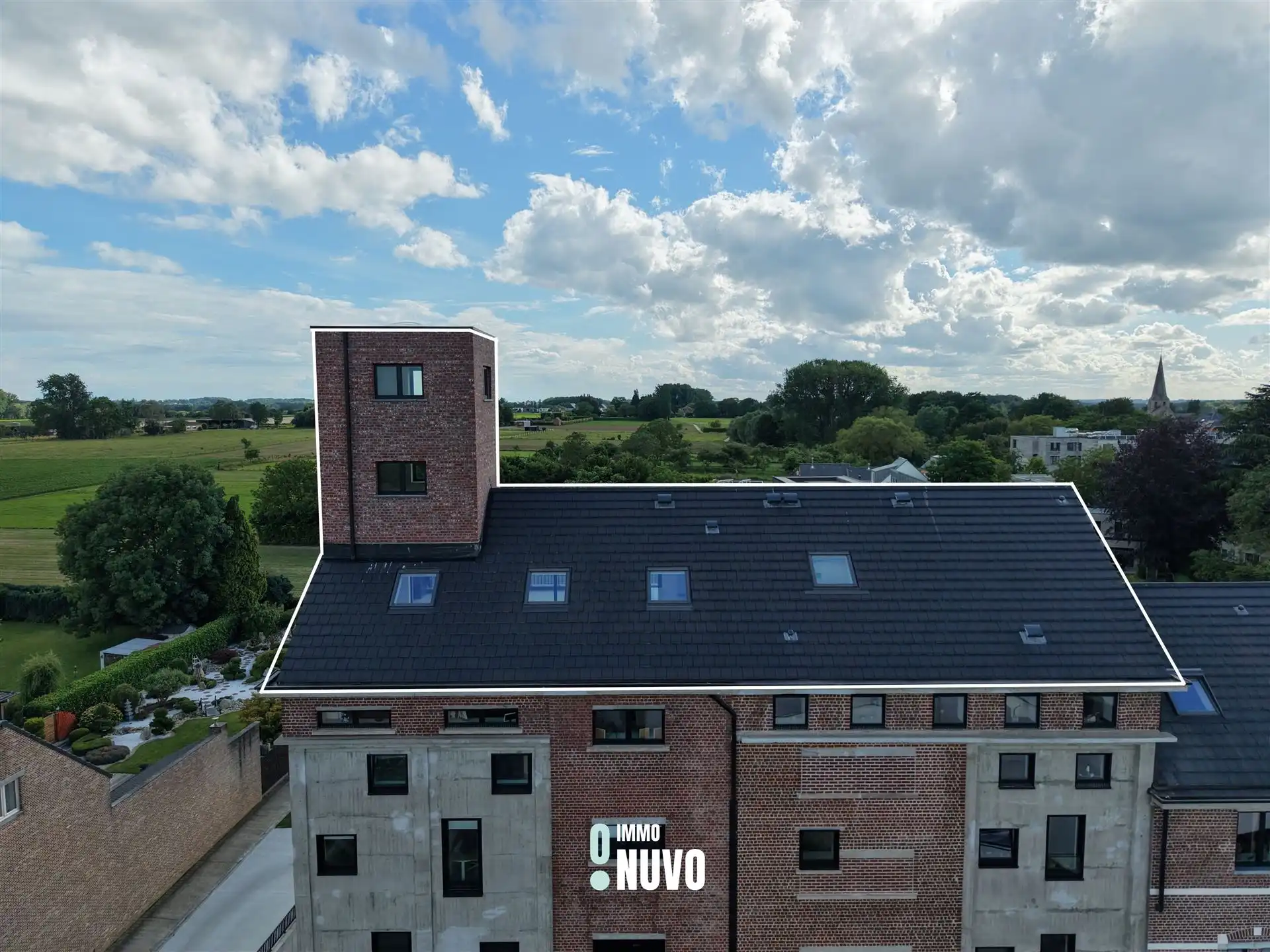 Stijlvol penthouse met 3 slaapkamers, bureau en ruim terras  foto 19