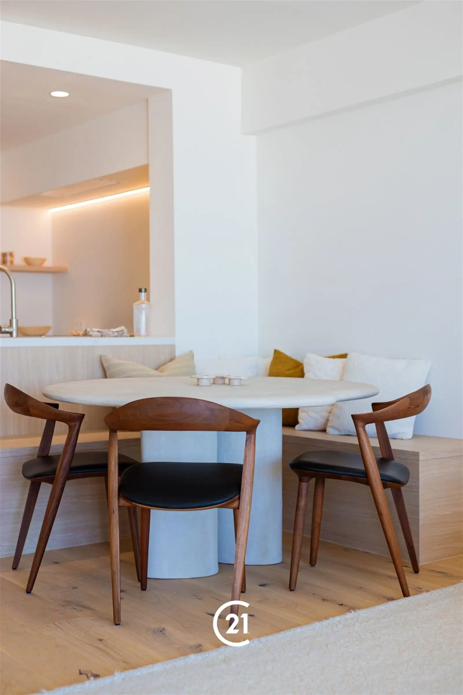 Elke dag vakantie in Het Zoute – Luxueus gerenoveerd appartement met frontaal zeezicht foto 5
