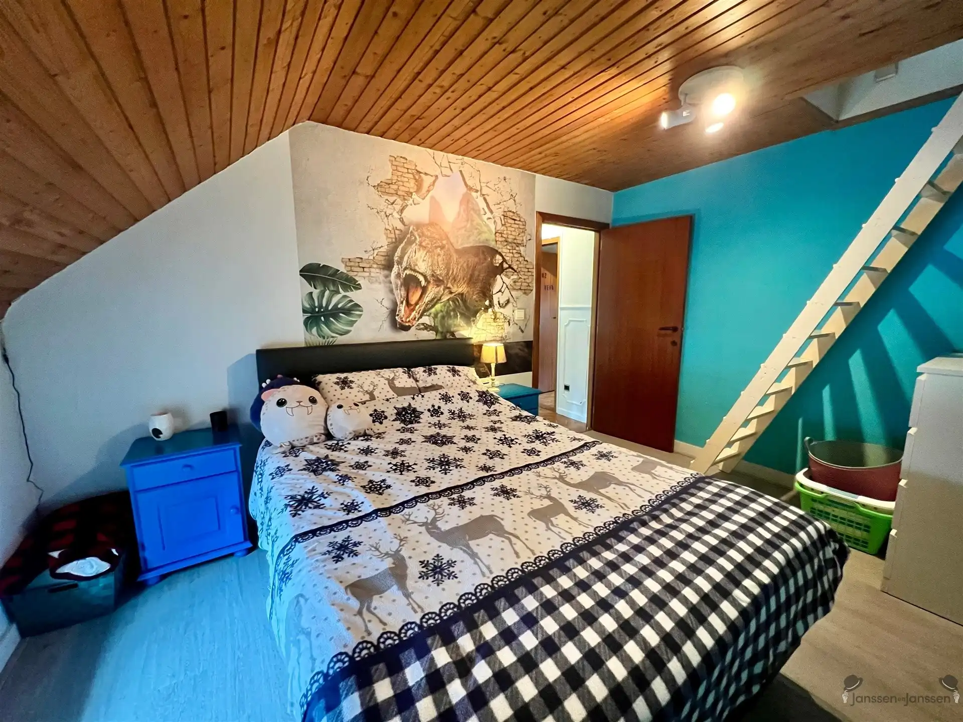 Eengezinswoning met 2 slpkmrs & tuin in doodlopende straat foto 11