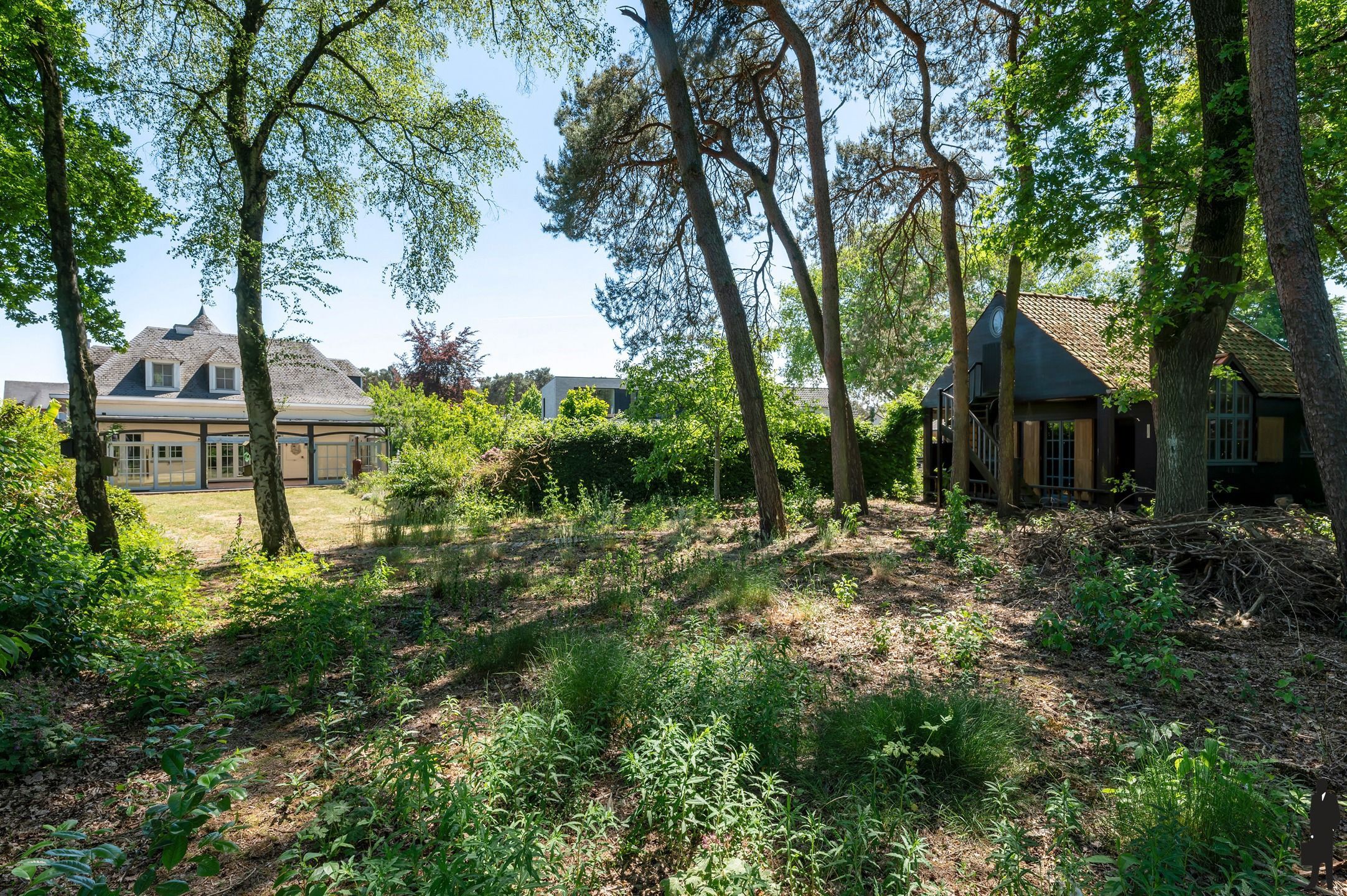 Uitzonderlijk gelegen villa nabij groen op grond van 2.785m² foto 26