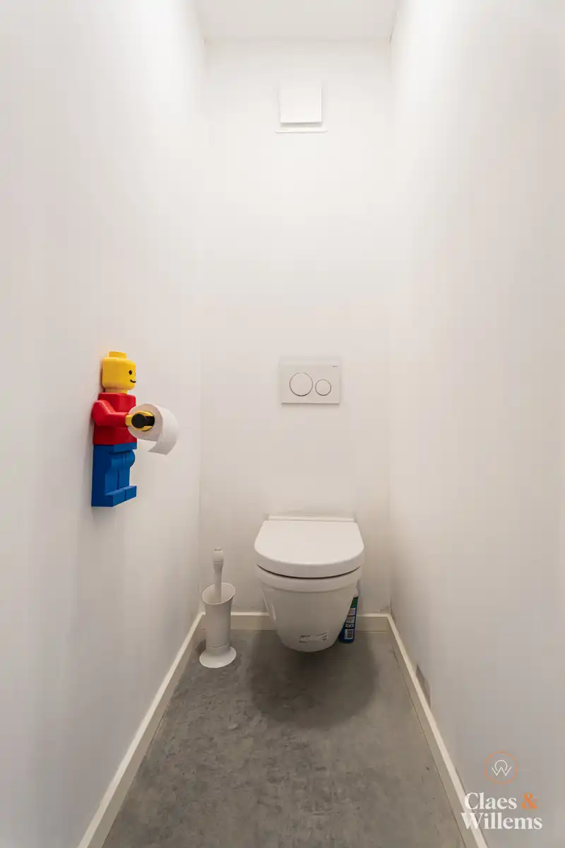 Ruime halfopen bebouwing met 3 slaapkamers en 2 badkamers foto 15