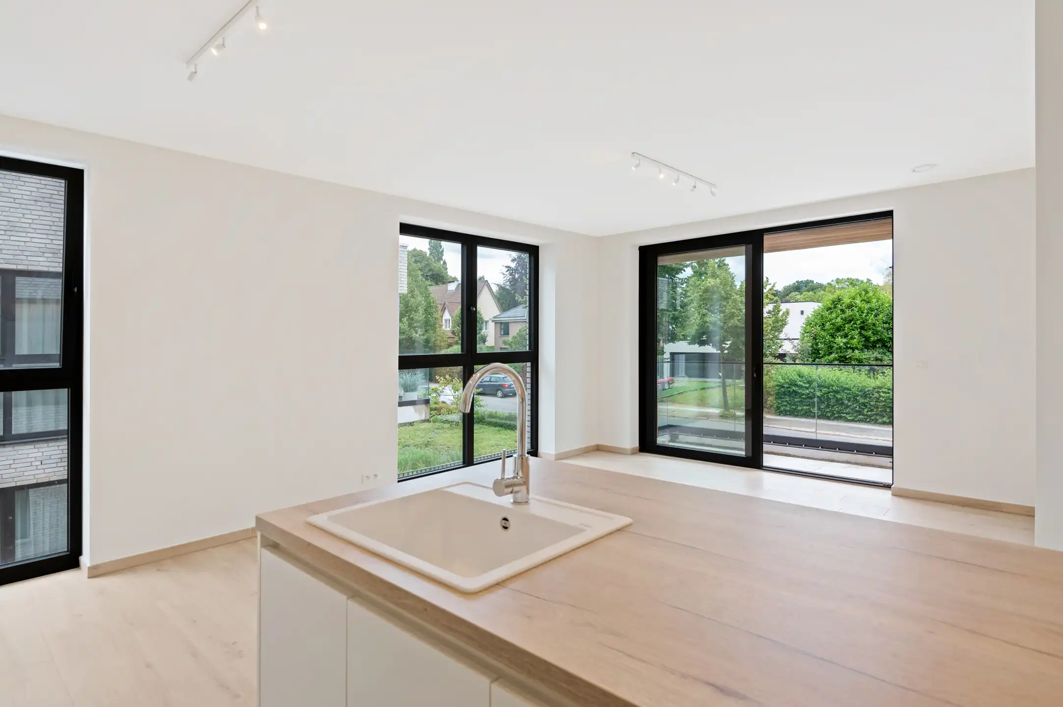 Recent 1-slk-appartement (EPC 12!) met staanplaats en terras foto 7