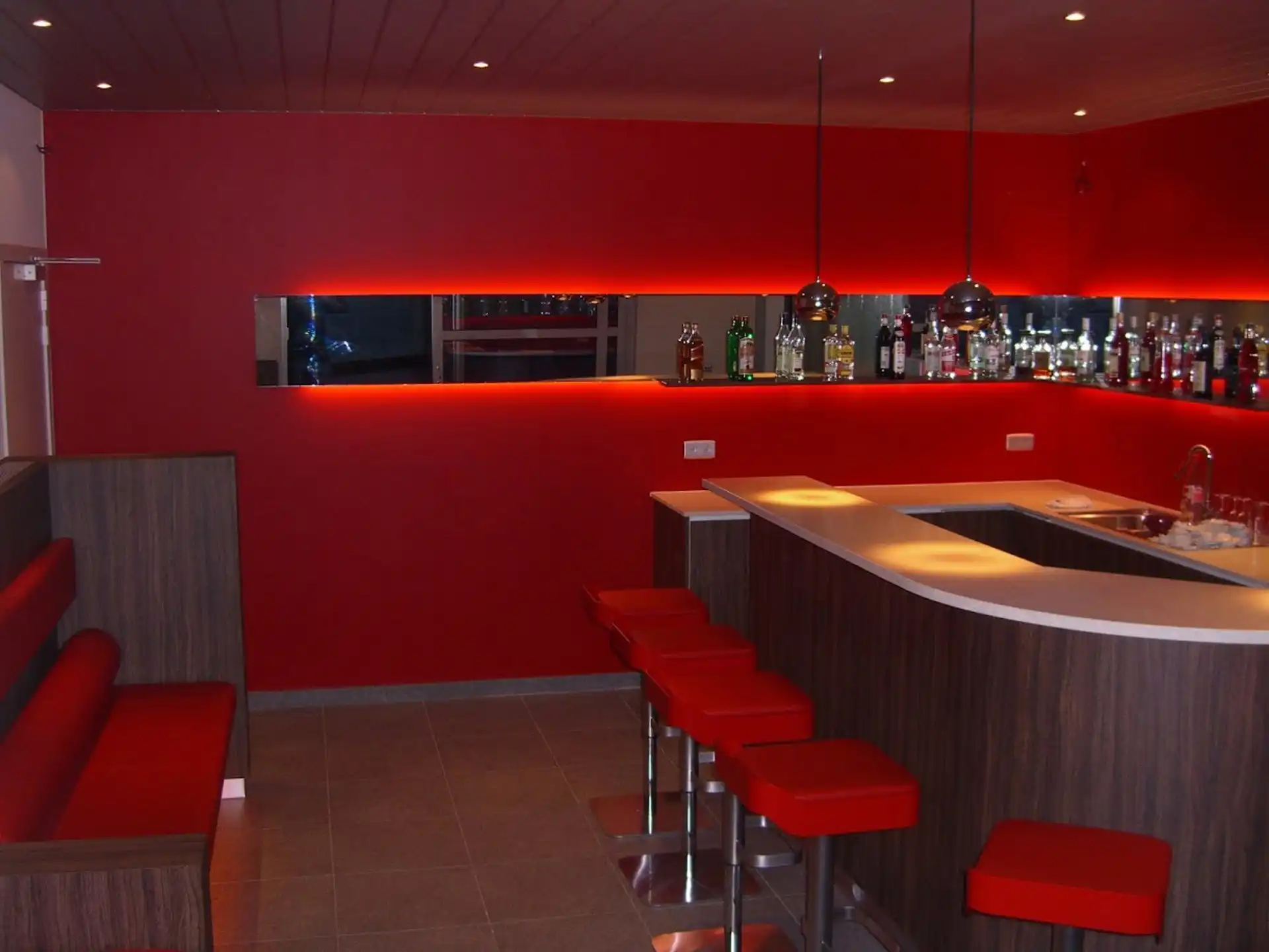 Bedrijfscomplex met atelier & kantoren – te koop / te huur foto 7