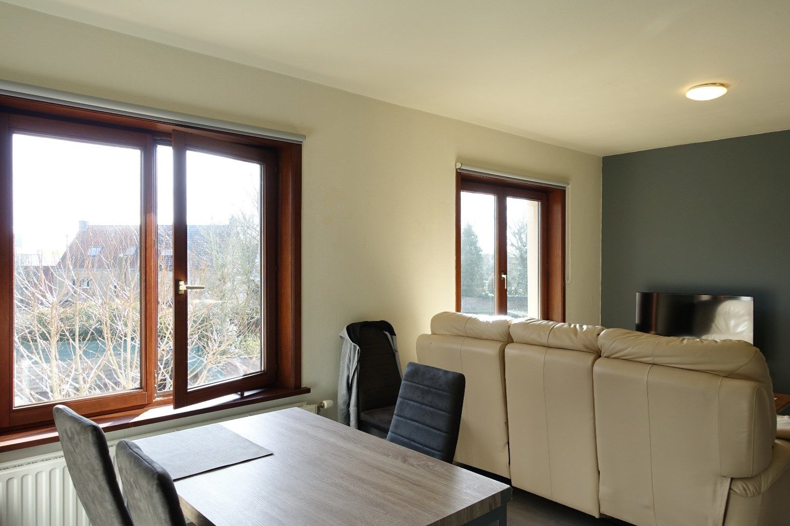 Lichtrijk startersappartement of de ideale investering! foto 8