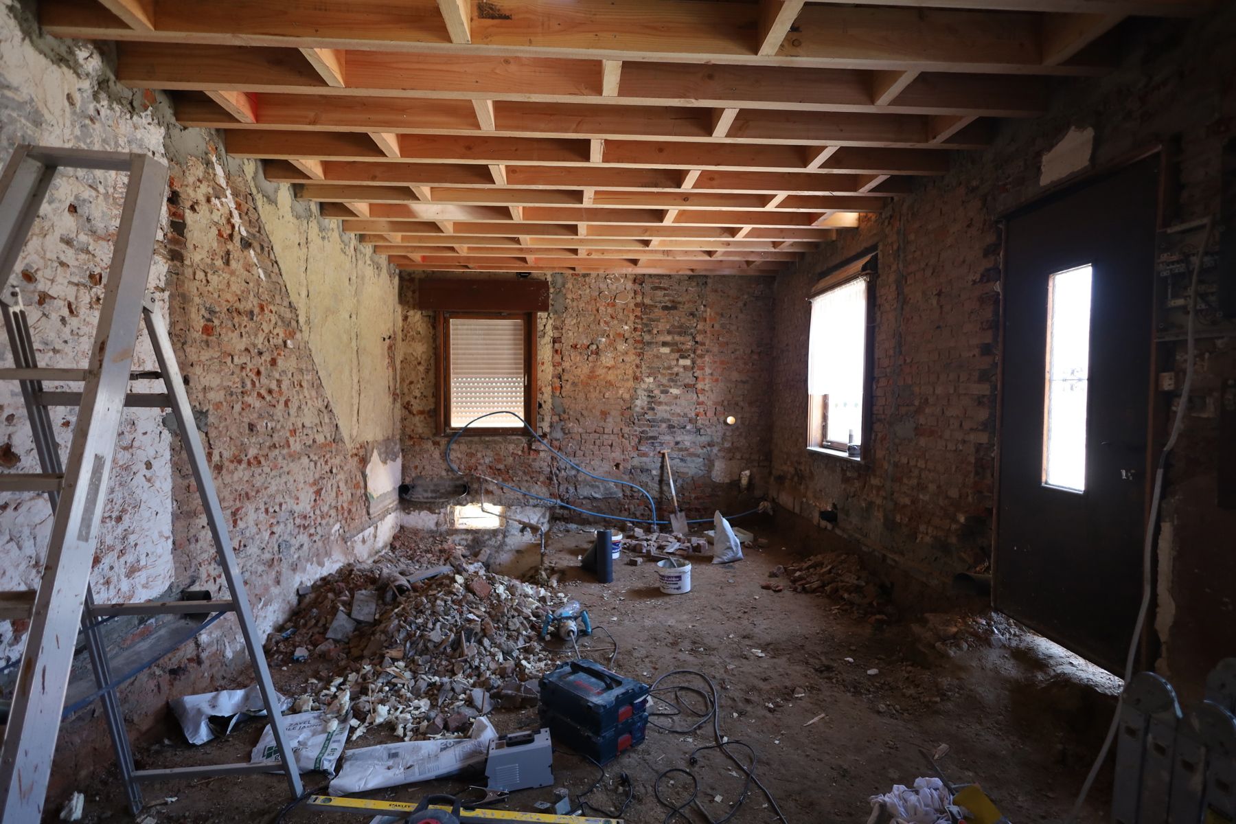 Woning met potentieel in Ressegem foto 2