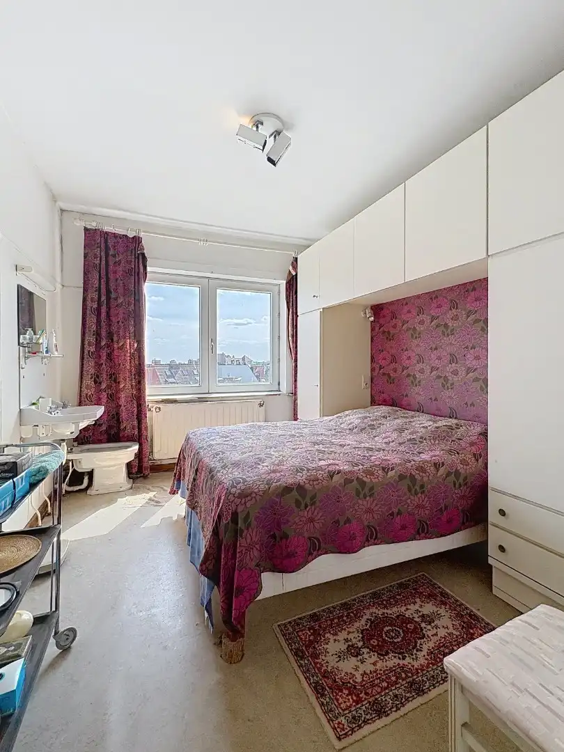 Te renoveren appartement met frontaal zeezicht - garage mogelijk foto 14