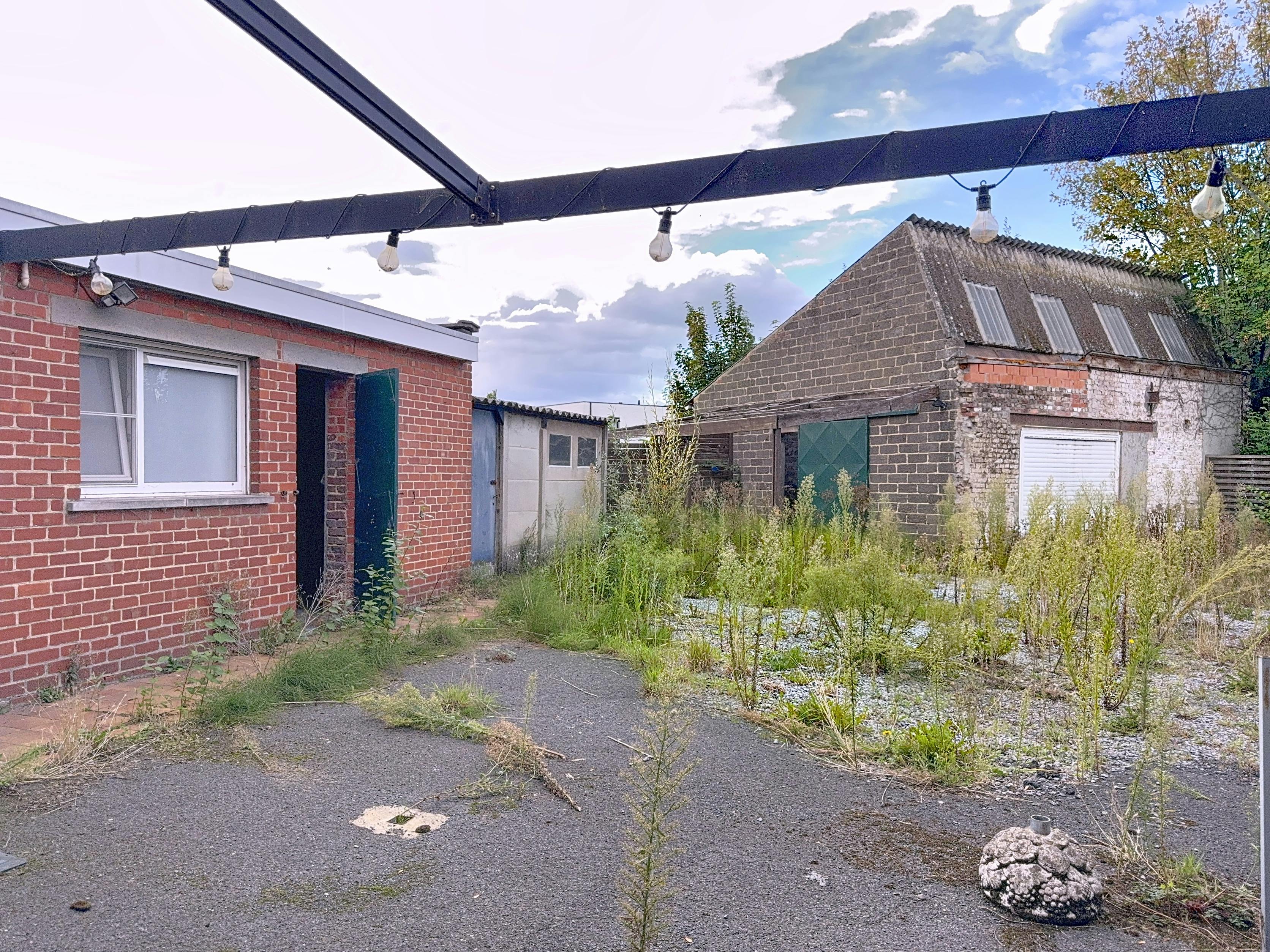 Te renoveren huis te koop in centrum Wielsbeke foto 8