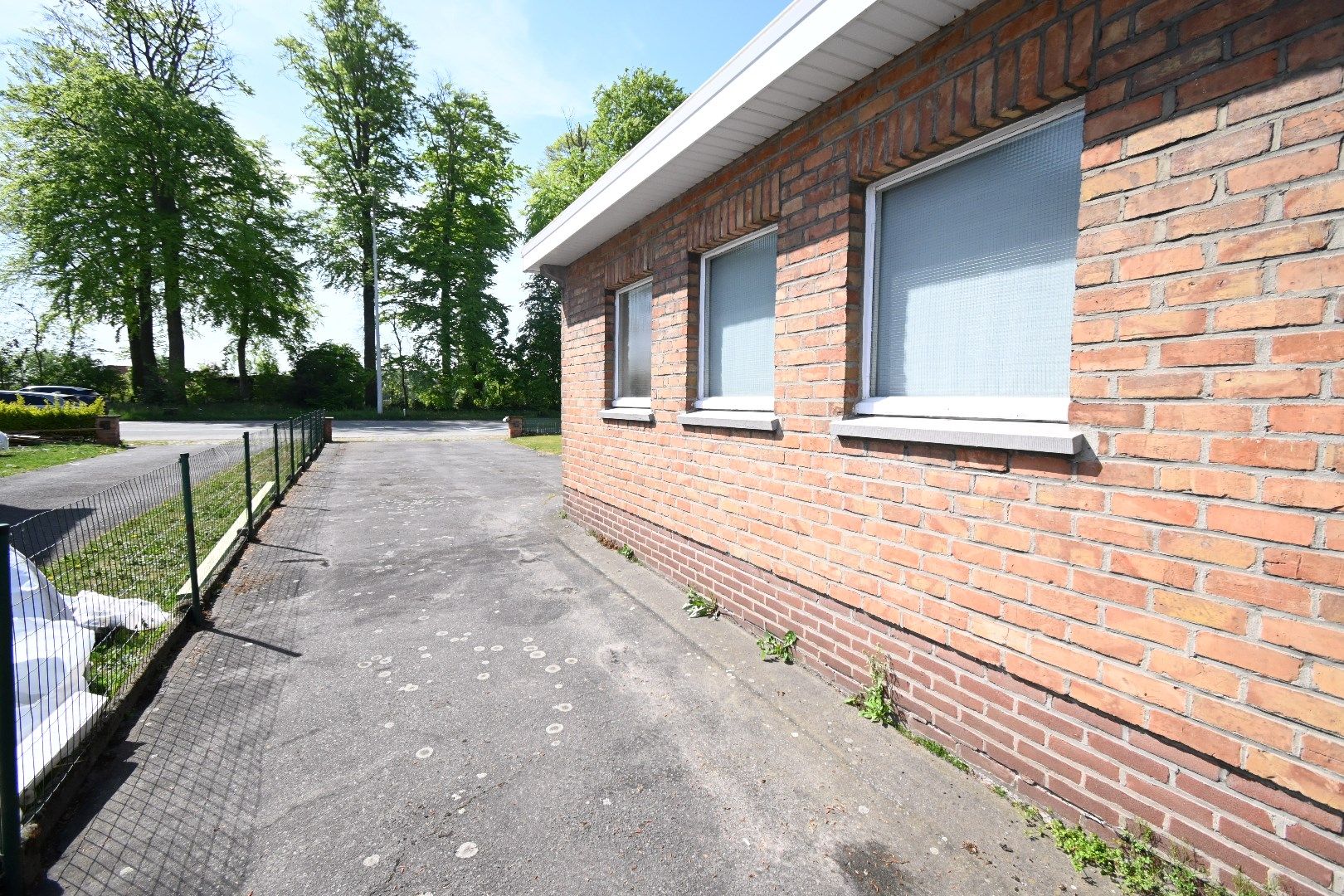 Alleenstaande woning met garage en tuin  foto 29