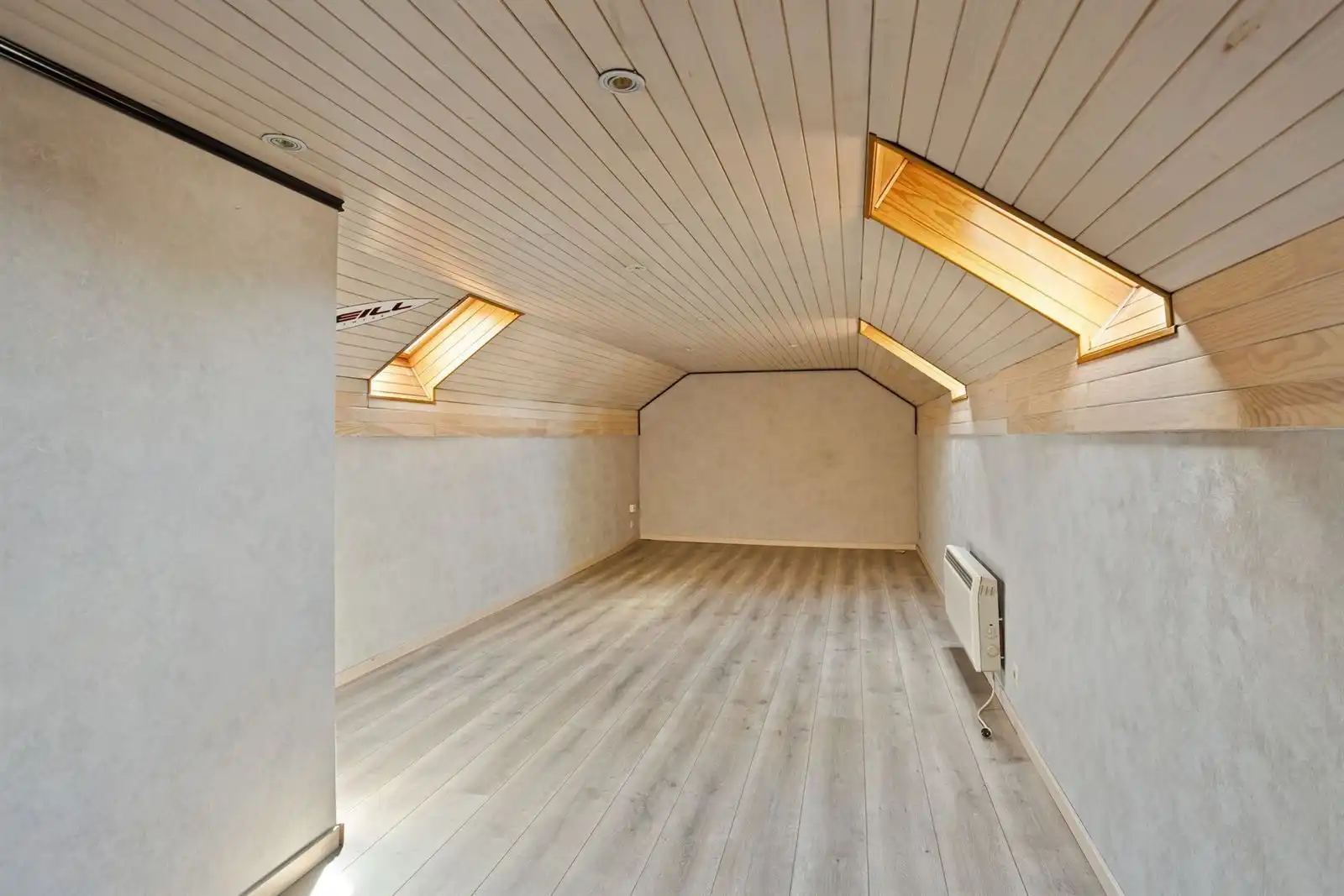 Woning met 3 slaapkamers en bureau te Alsemberg foto 17