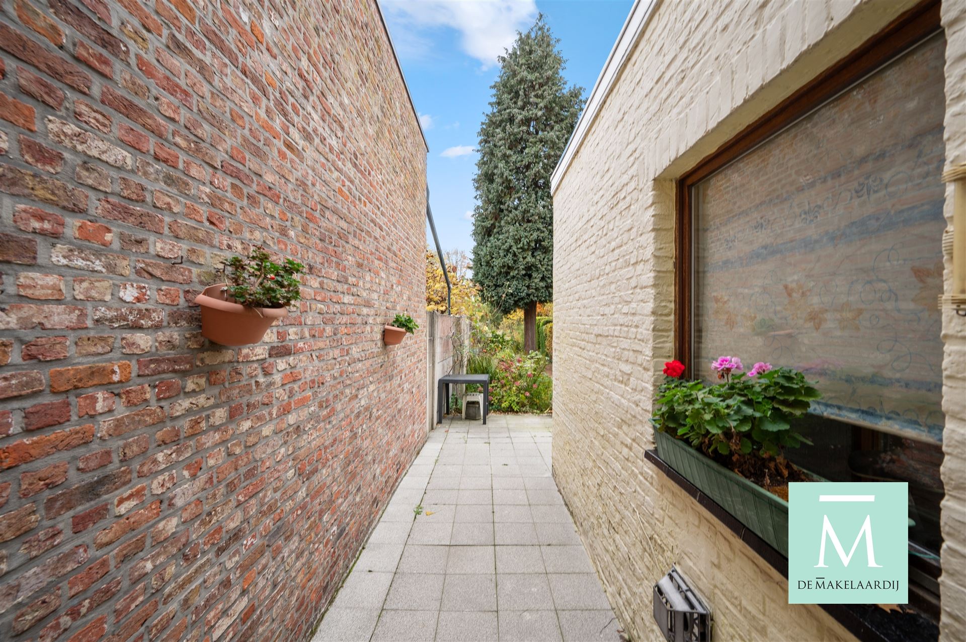 Te renoveren gezinswoning met mooie tuin in Mechelen-Zuid foto 12