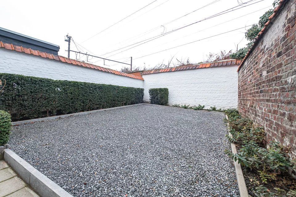 Rijwoning te koop nabij centrum foto 19