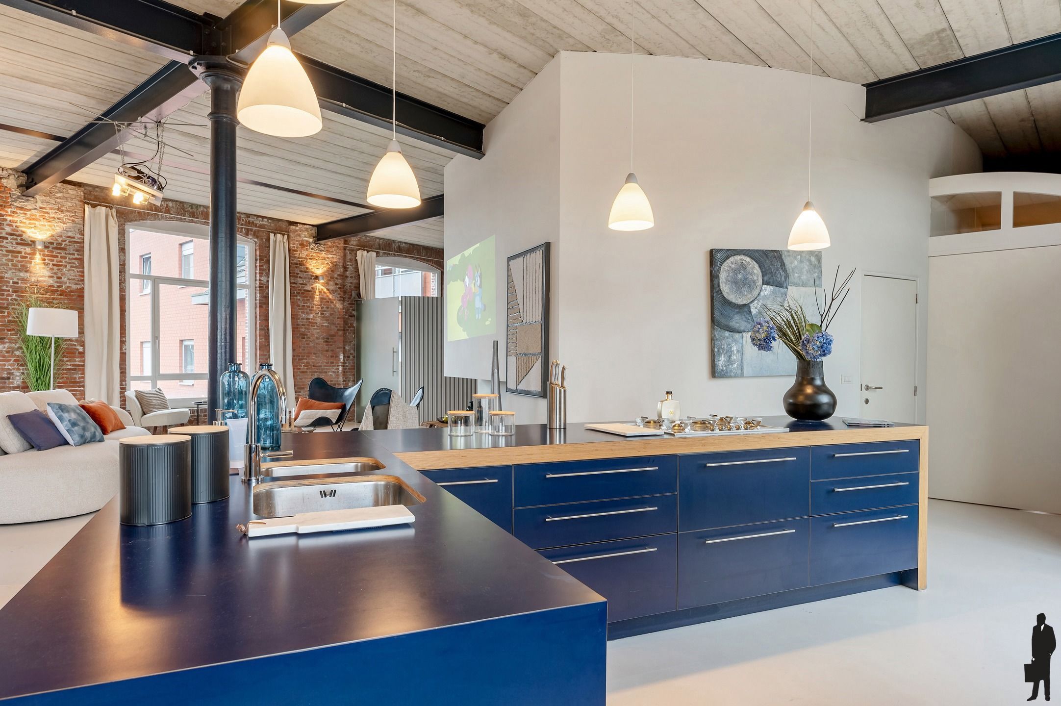 Luxueuze, ruime (317m²) en energiezuinige (EPC A) loft te Mechelen met 4 slk en 3 badk. foto 4