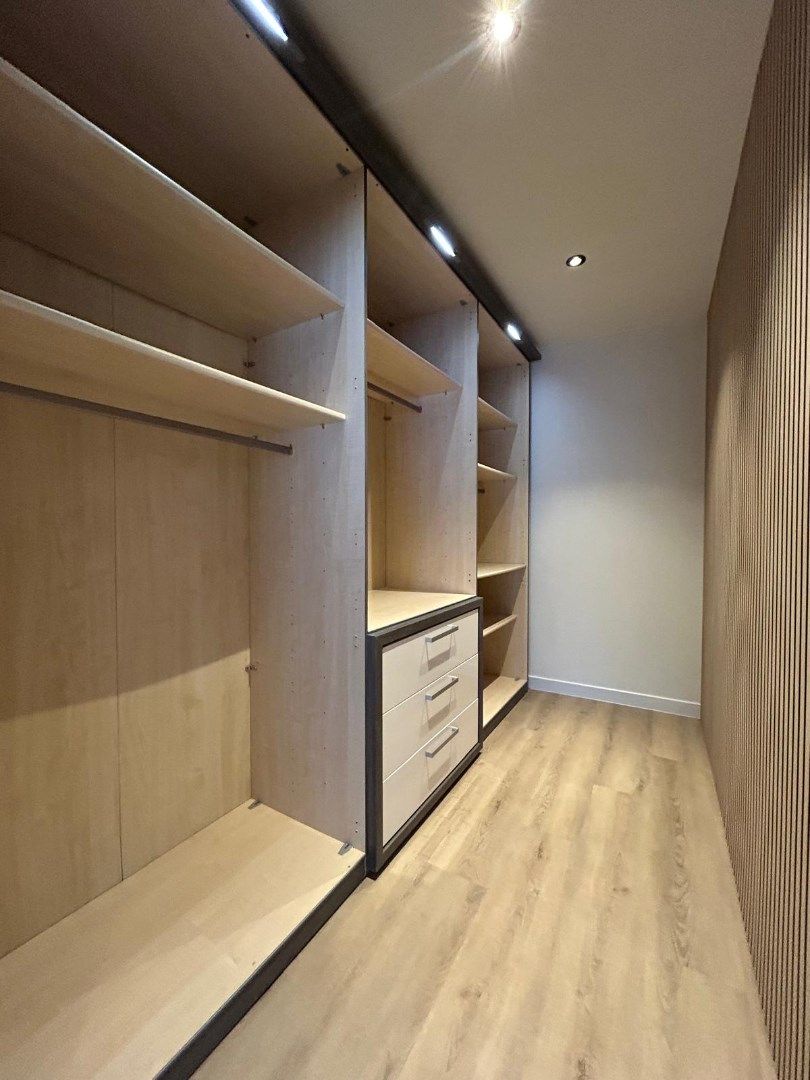 PRACHTIG GERENOVEERDE WONING MET 1 SLAAPKAMER EN GARAGE IN HARTJE DENTERGEM foto 7