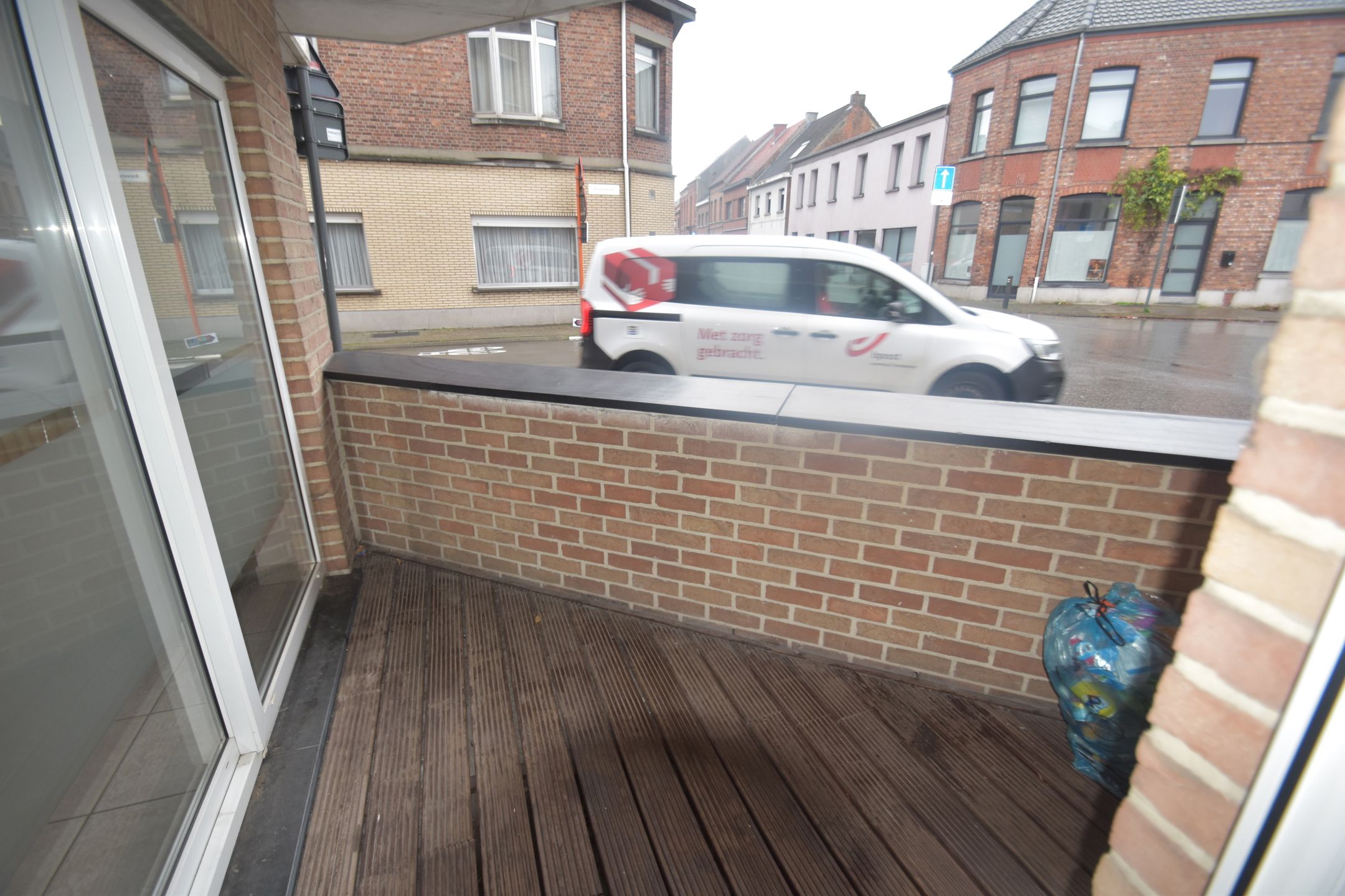 Nabij het station van D'monde gel., gelijkvl. 3 slpk-app. met 2 badk. en gar.  foto 35