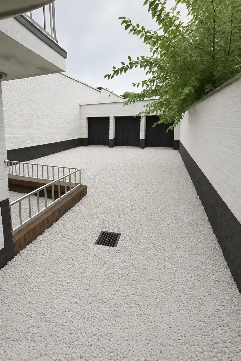 Garagebox op stadsrand! foto {{pictureIndex}}