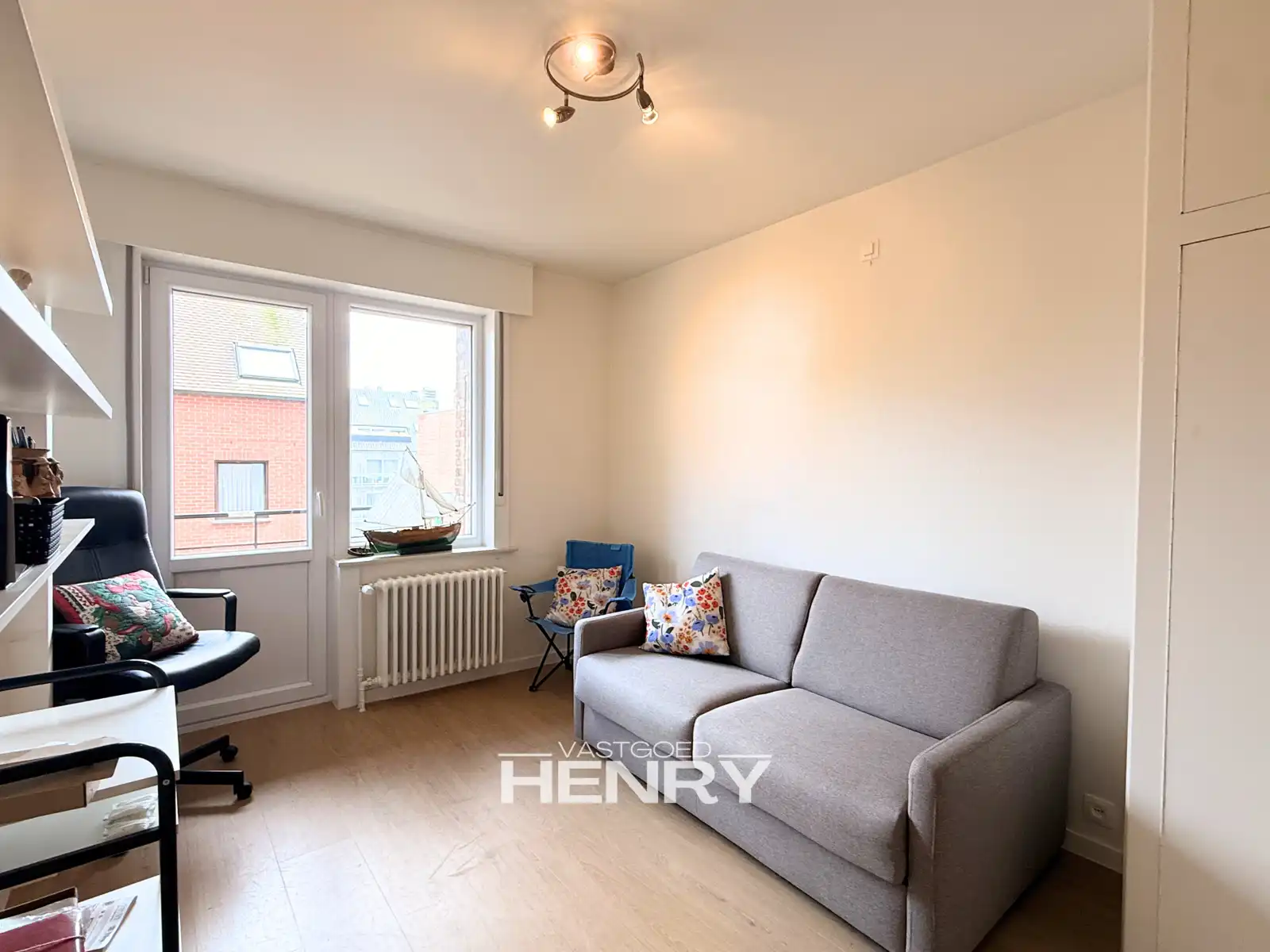 Genieten op de zeedijk, waar de horizon nooit hetzelfde is… foto 13