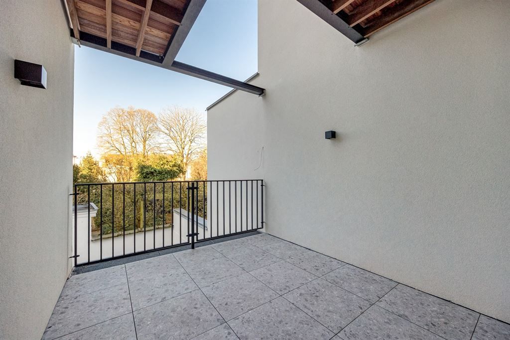 Kwaliteitsvol gerenoveerd appartement met zonnig terras foto 10