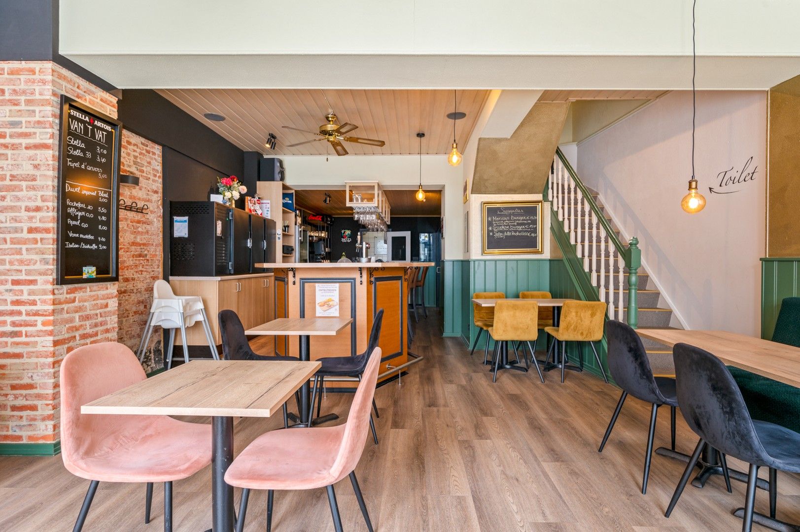 Handelsgelijkvloers en appartement in één geheel te Herentals foto 4