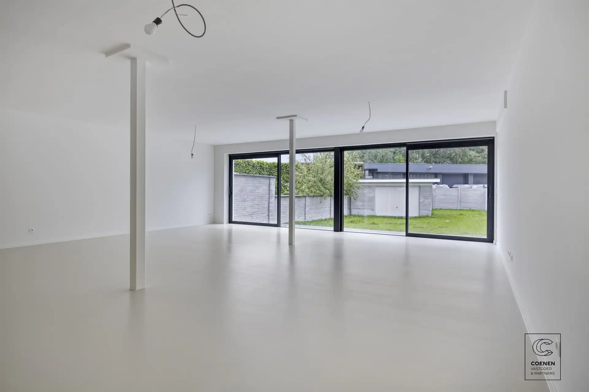 Volledig gerenoveerde woning van 230 m² met 5 slpk's! foto 8