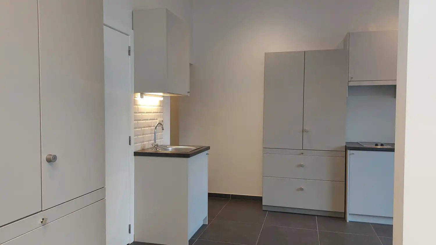 Genk, Jan Habexlaan 17 bus 17 - Goed gelegen, verzorgde kantoorruimte foto 9