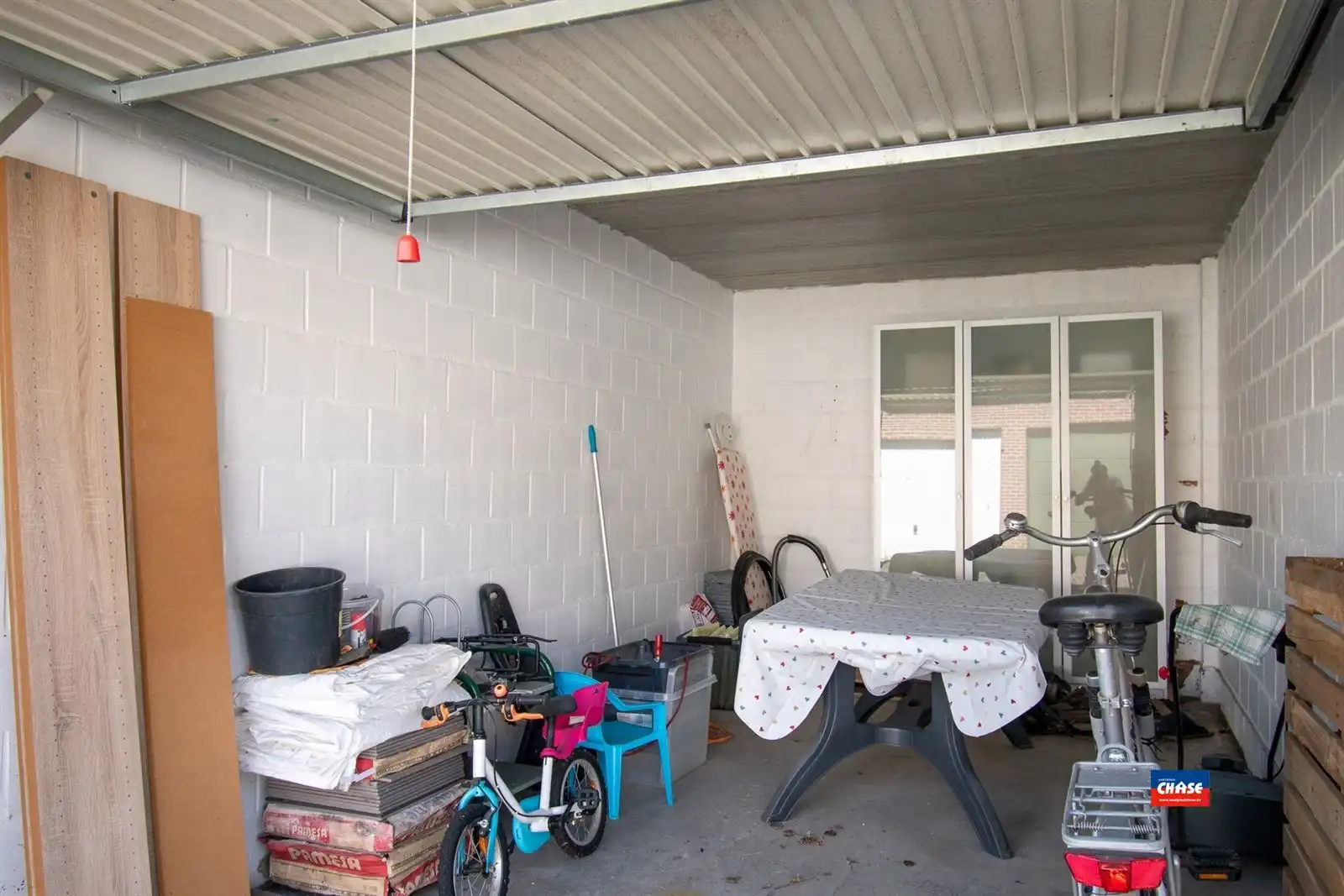 Instapklare woning met 4 slaapkamers, tuin en garagebox foto 31