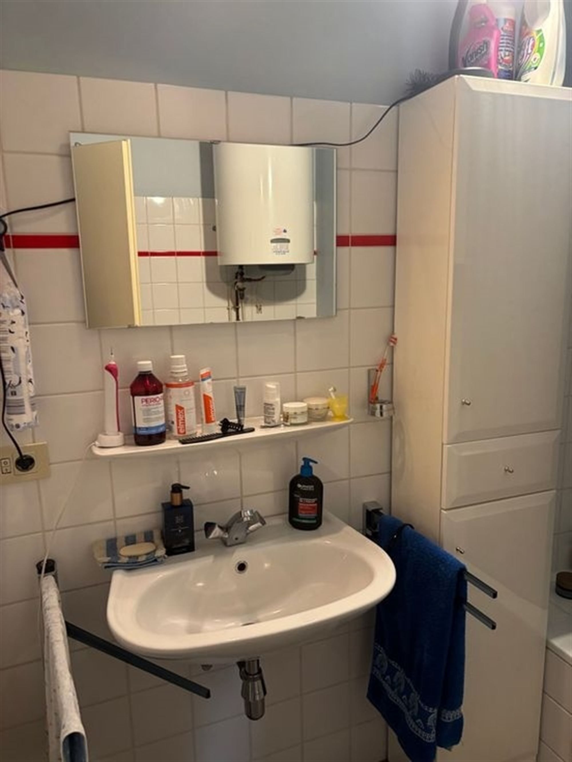 mooi licht 2-slaapkamer appartement op eerste verdieping foto 8