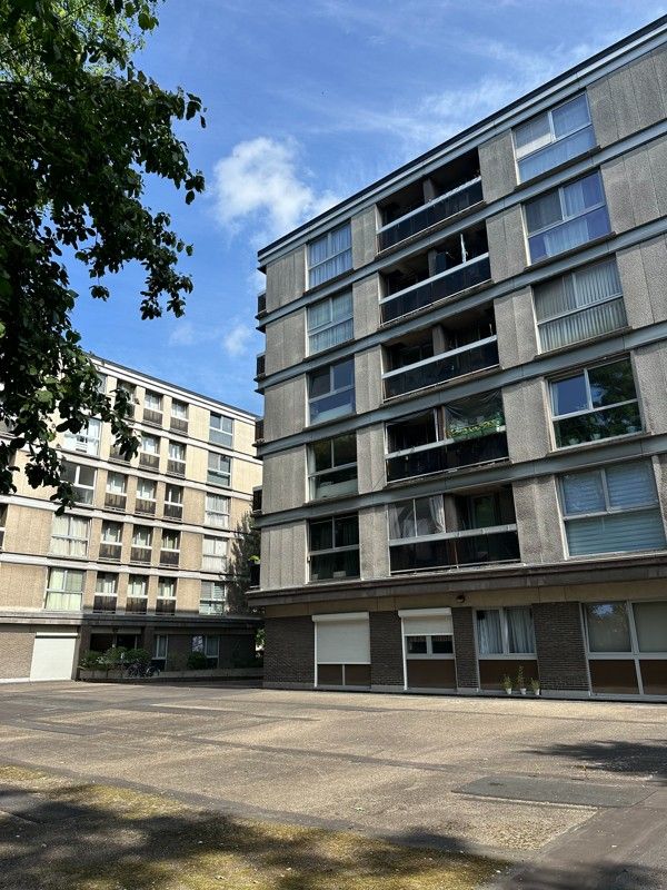 Lichtrijk 1-slaapkamer hoekappartement met zicht op groen - ideaal voor starters of als investering! foto {{pictureIndex}}
