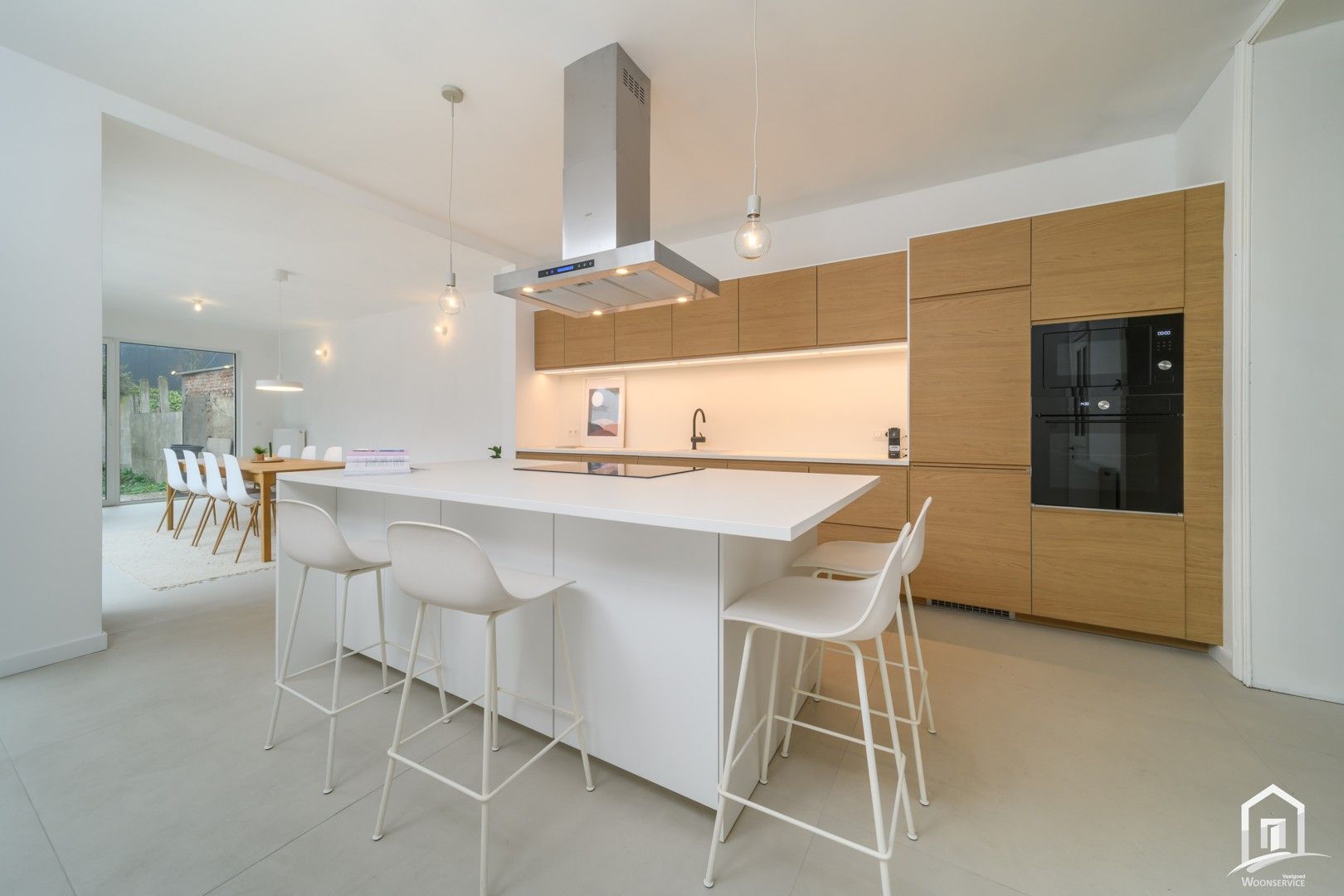 Exclusief gerenoveerde burgerwoning foto 6