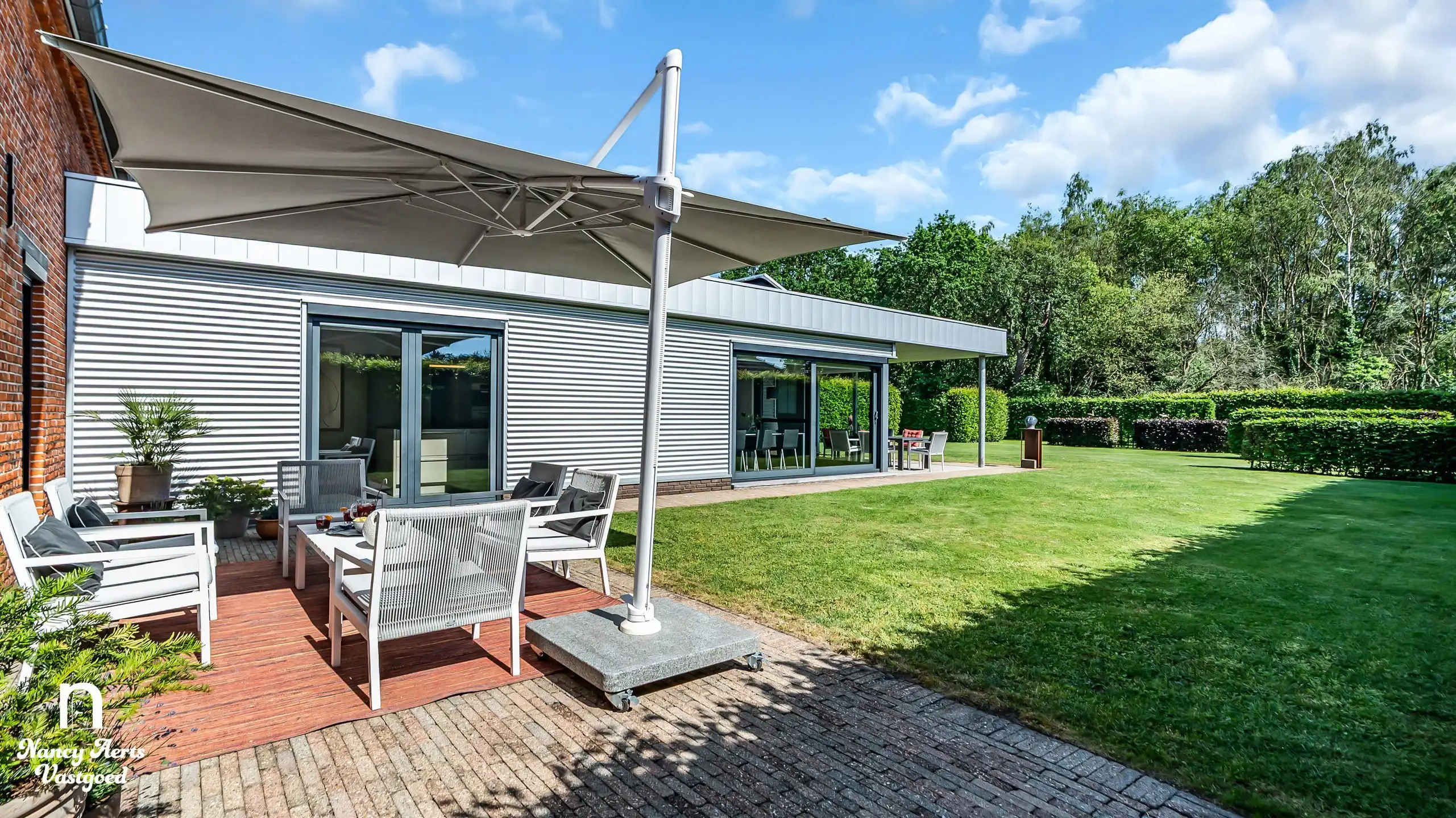 Exclusief pand met authentieke charme en moderne afwerking foto 14
