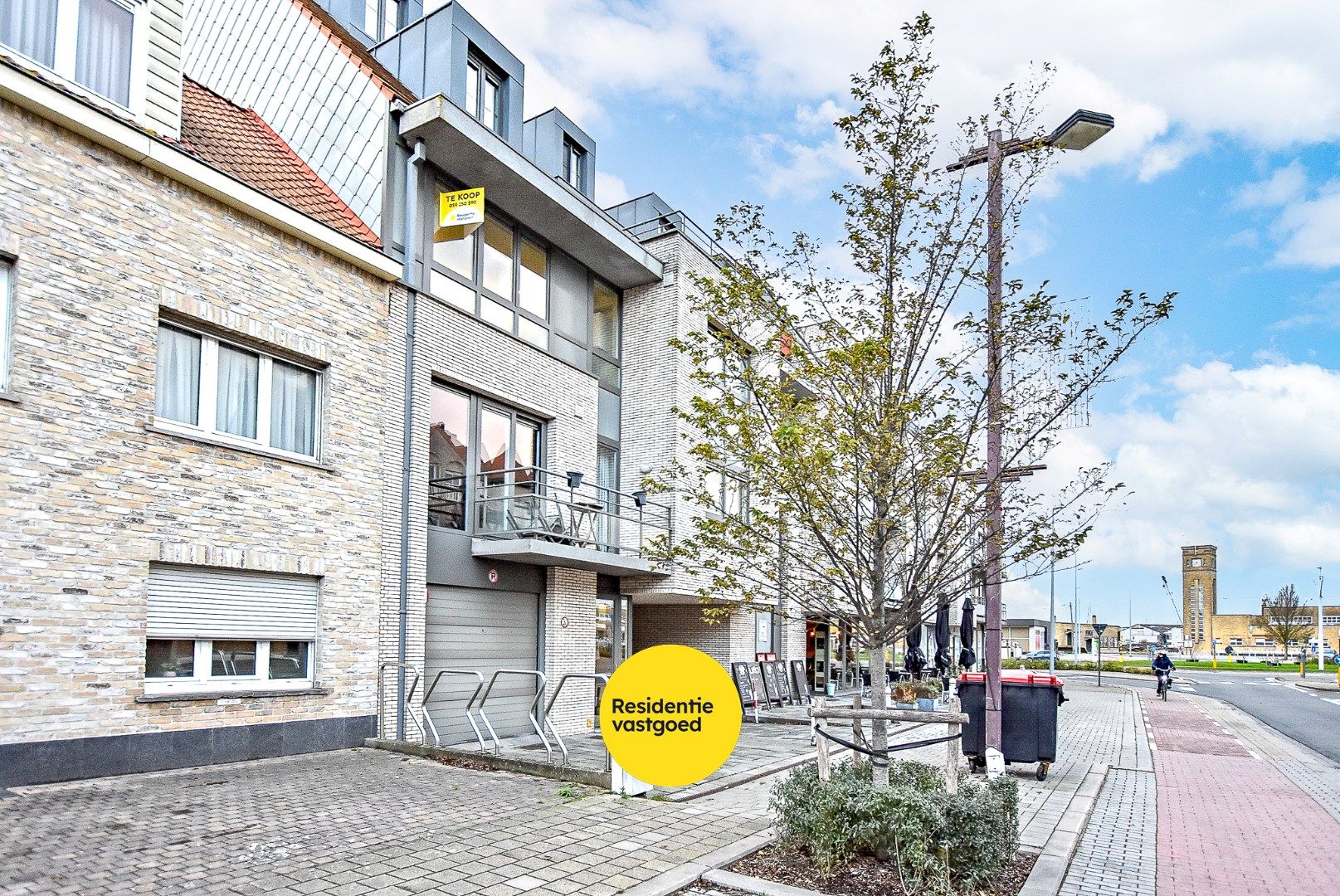 Stijlvol 2 slaapkamer appartement (2010) vlakbij de vismijn in Nieuwpoort. foto 8