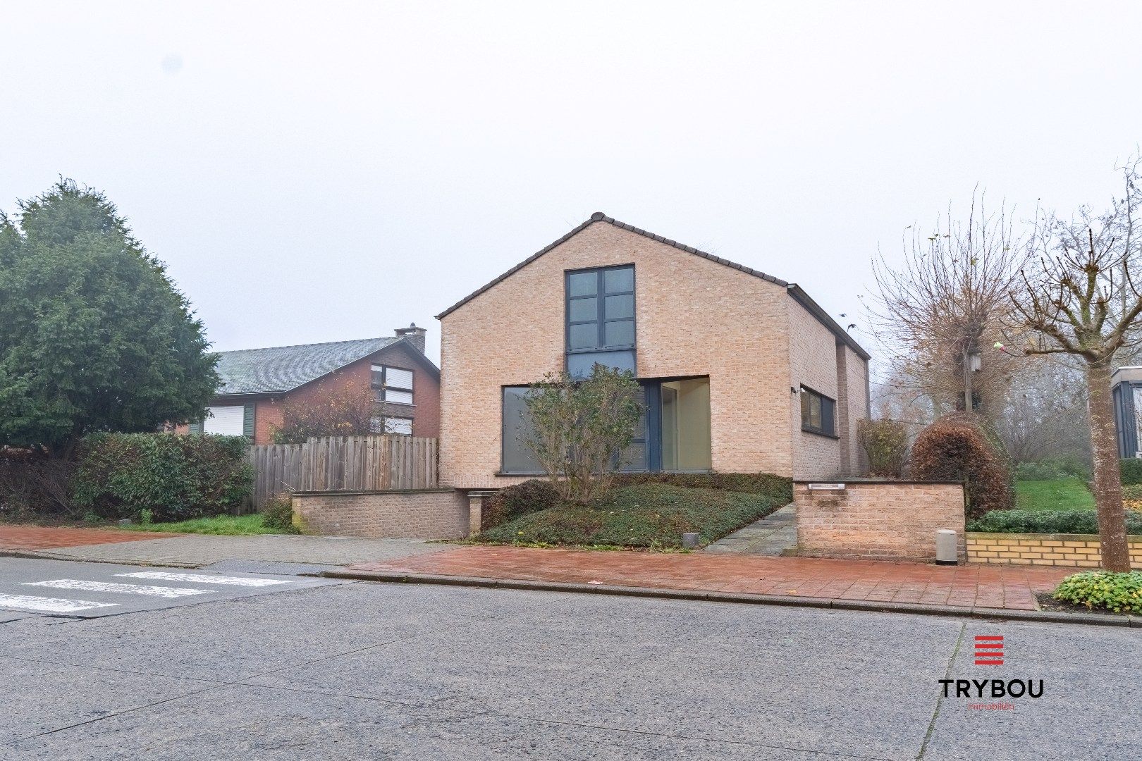 Karaktervolle gezinswoning met 4 slaapkamers op toplocatie foto 2