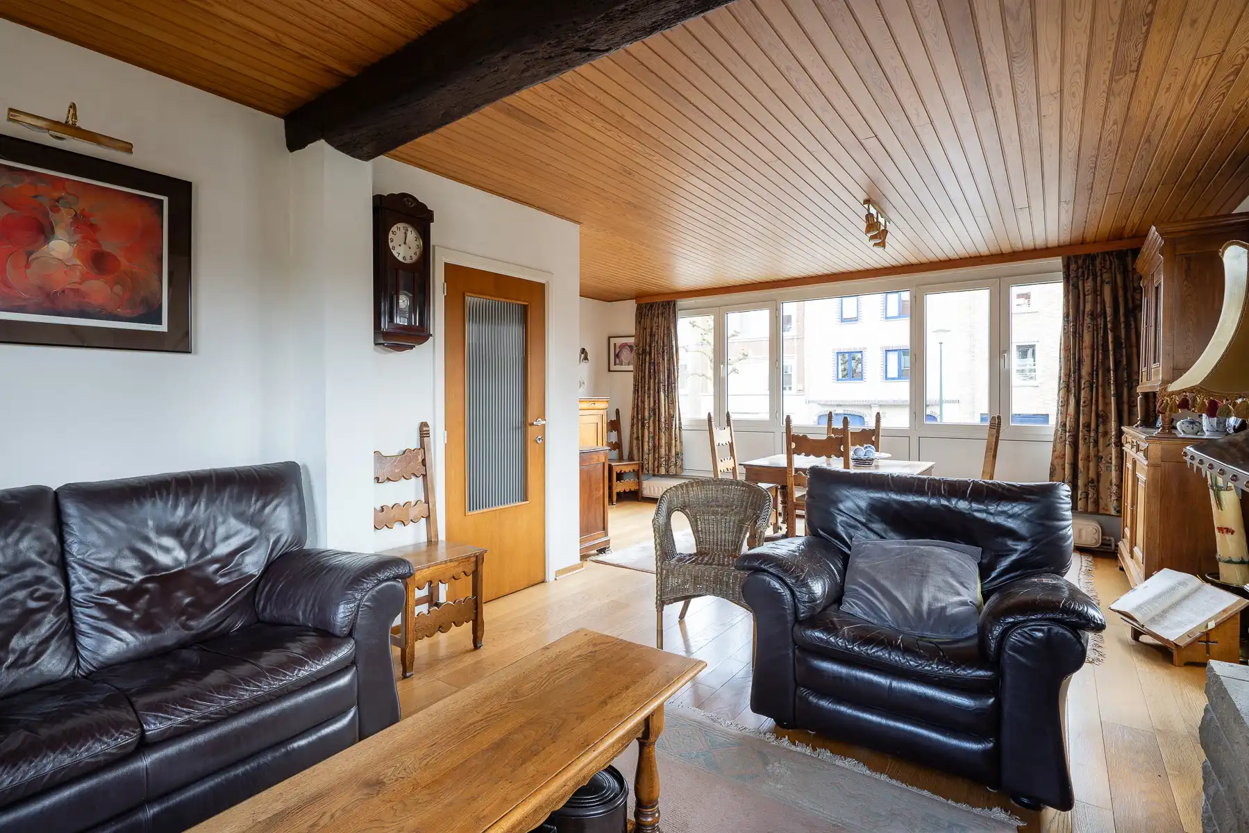 Eengezinswoning met tuin, garage en autostaanplaats foto 12