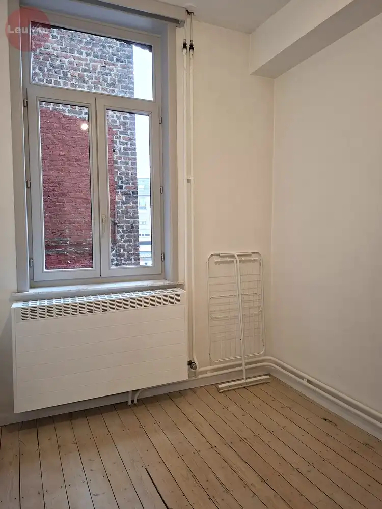 Ruime woning op uitstekende locatie foto 24