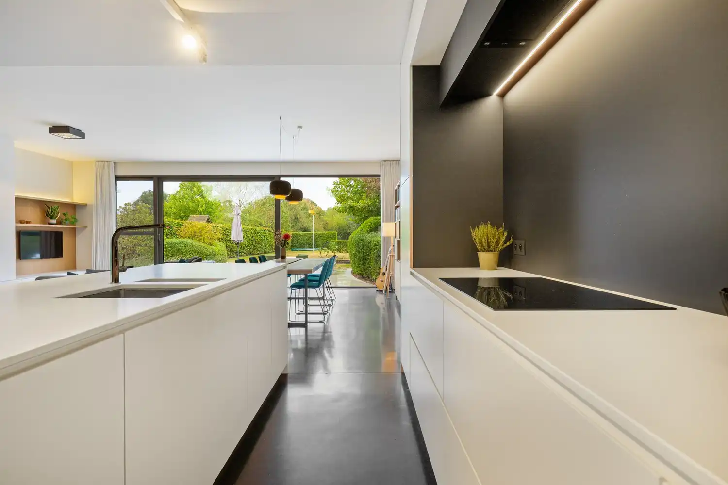 Prachtige instapklare woning  met 3 slpkrs op een toplocatie te Putte foto 3