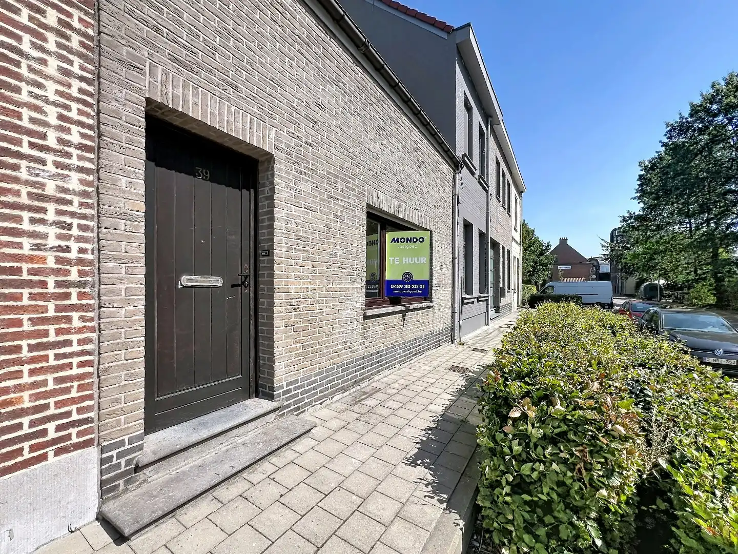 Instapklare woning met 3 slaapkamers, tuin en 2 privatieve parkeerplaatsen foto 2