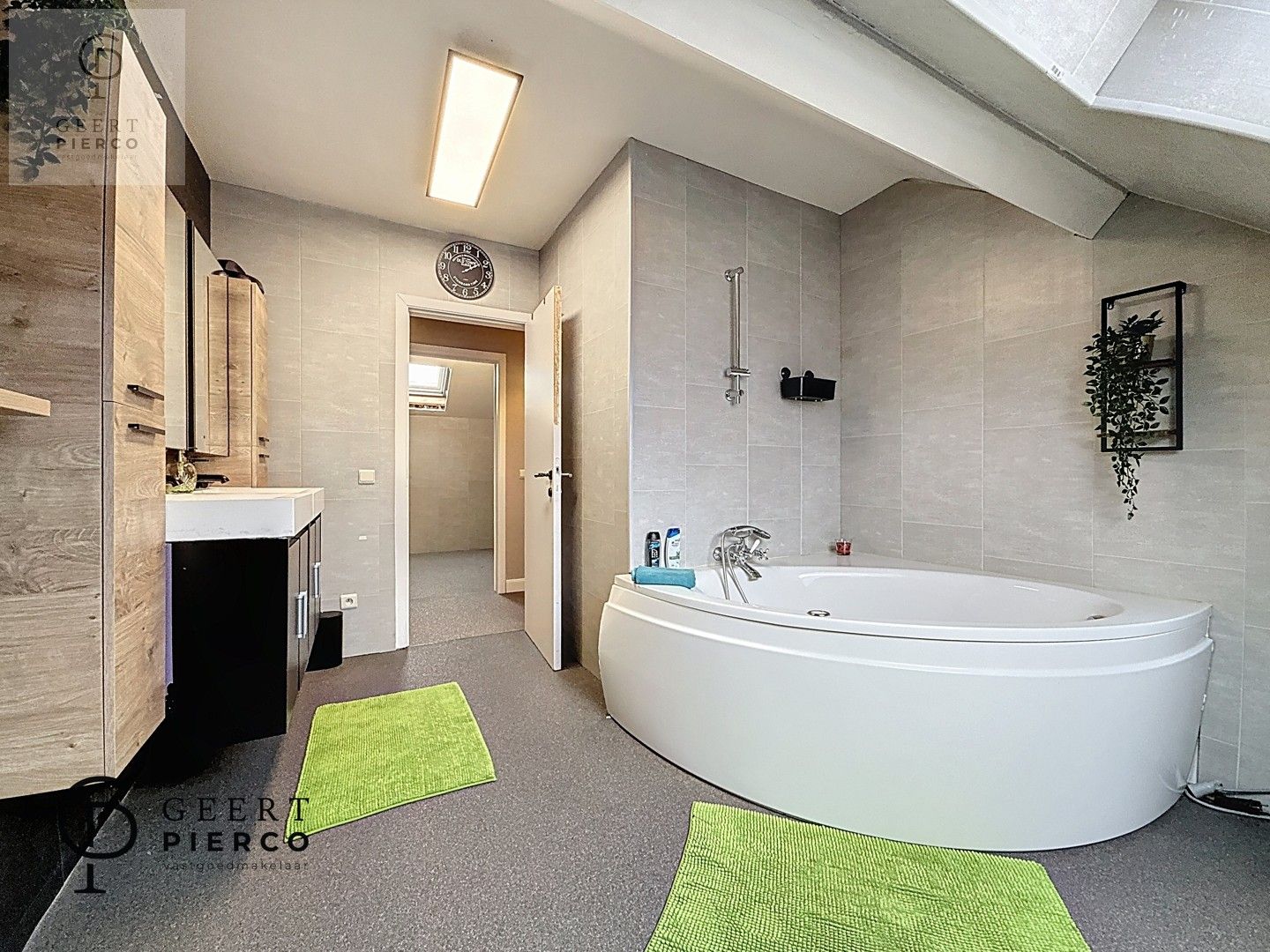 Knappe woning met ruimte foto 35