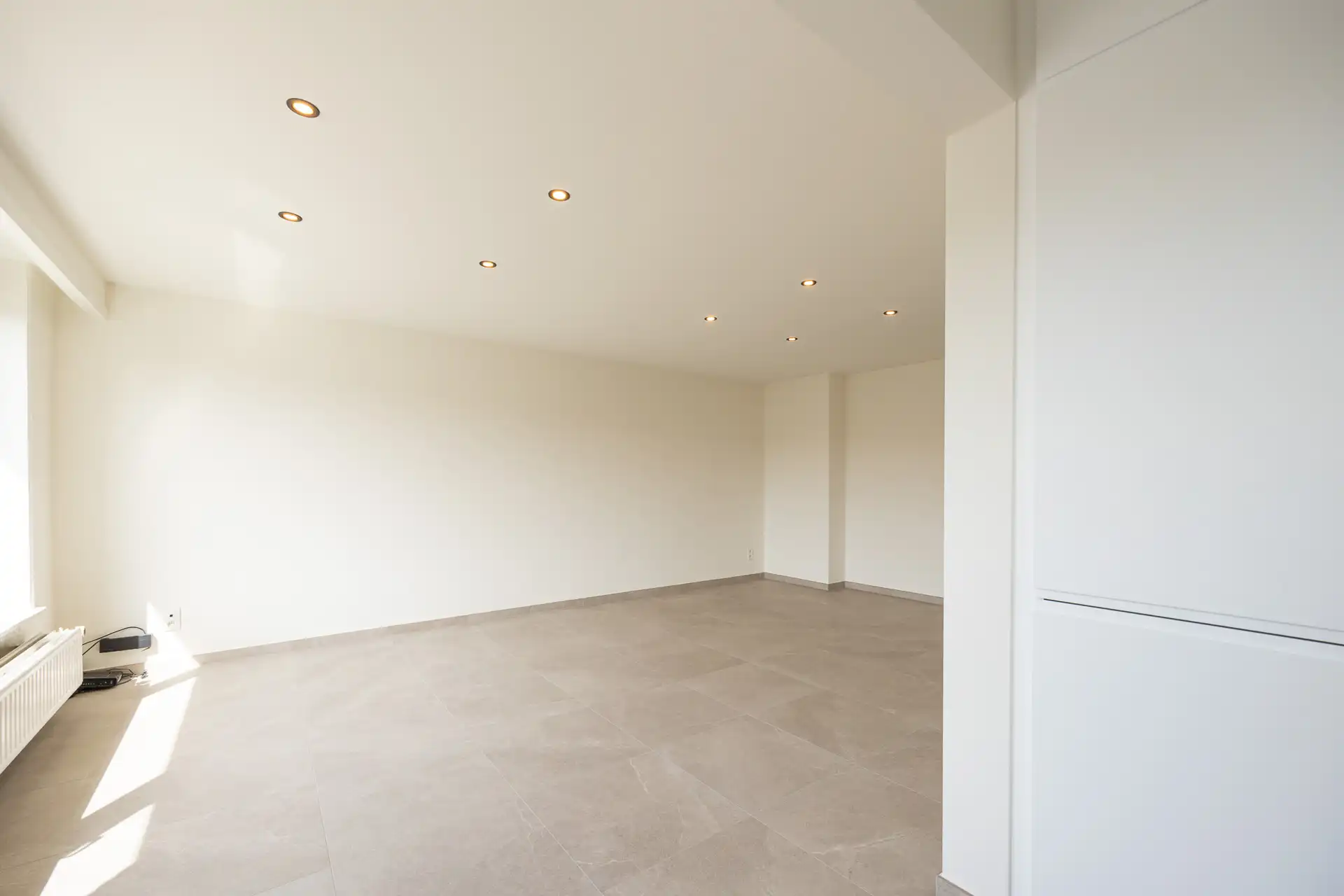 Prachtig gerenoveerd appartement met 2 slaapkamers. foto 10