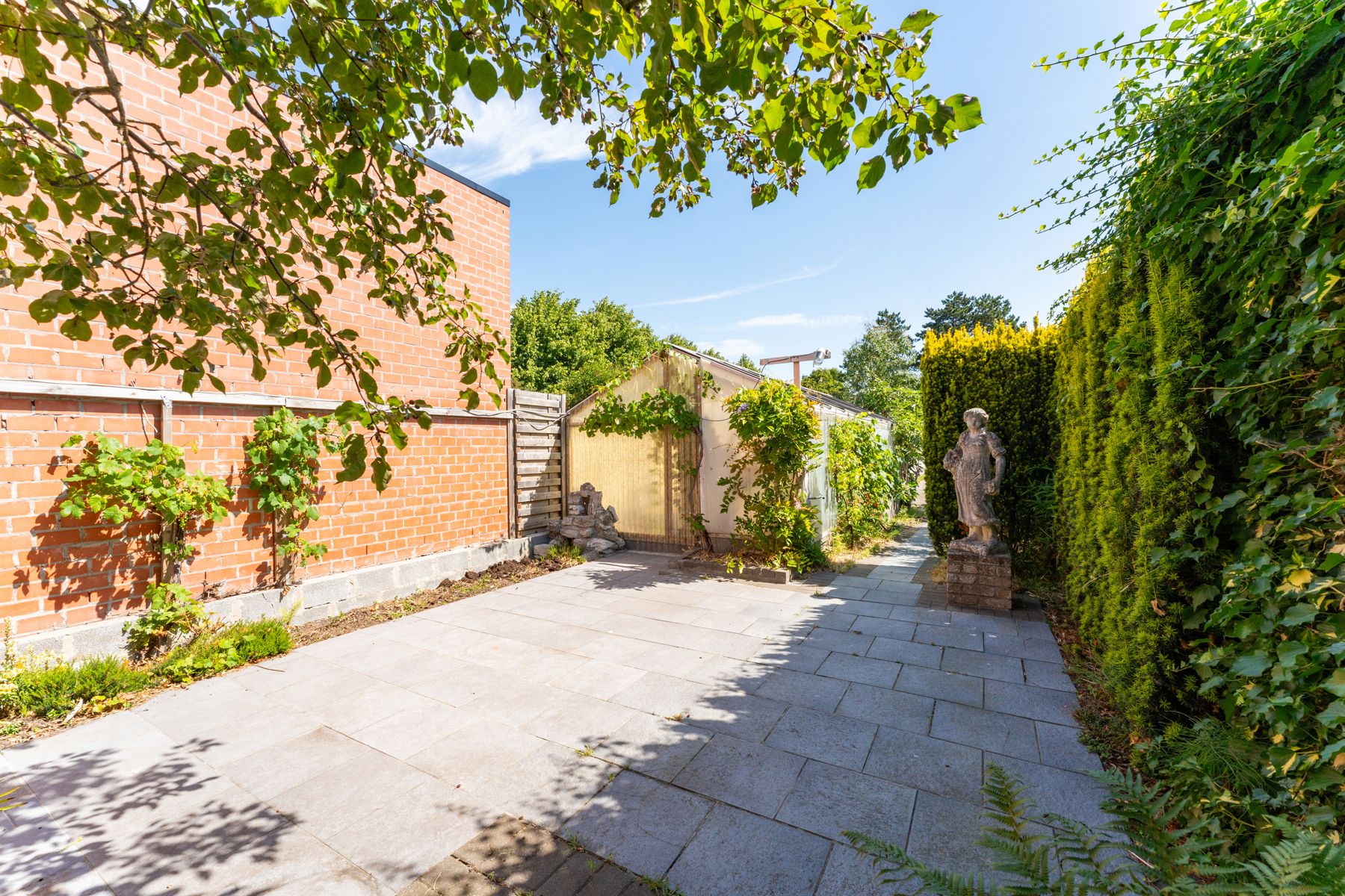 Ruime woning met gunstig EPC, grote tuin en loods foto 5