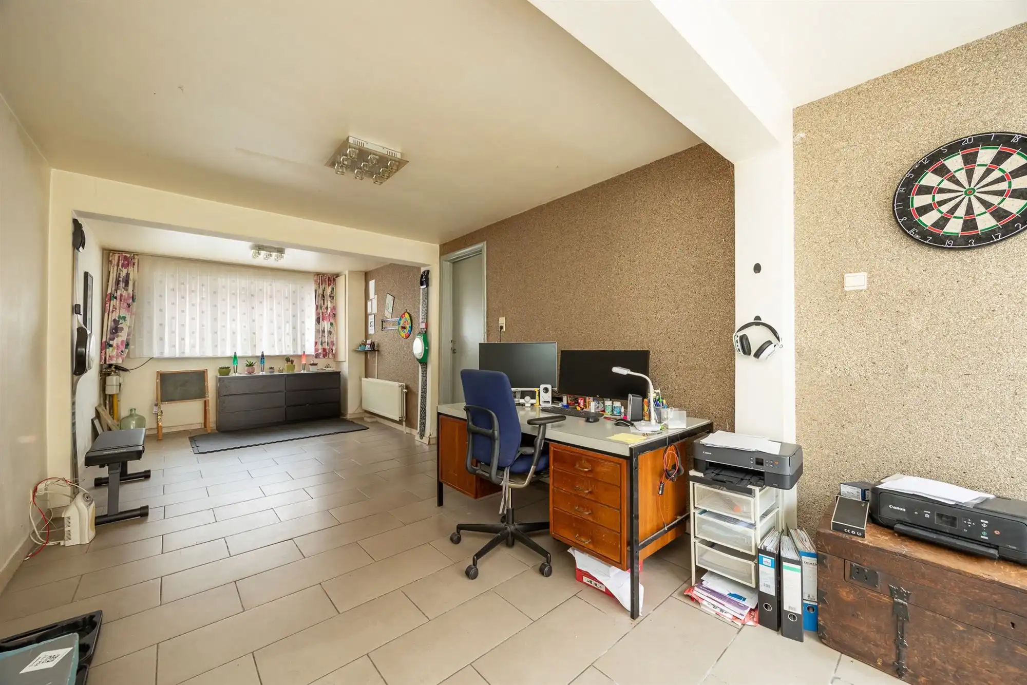 Ruime woning met drie slaapkamers en terras foto 4