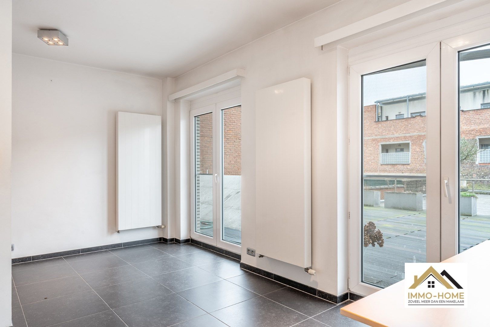 Instapklaar ruim appartement met TOPligging,dicht bij E17,UZ Gent, station foto 15