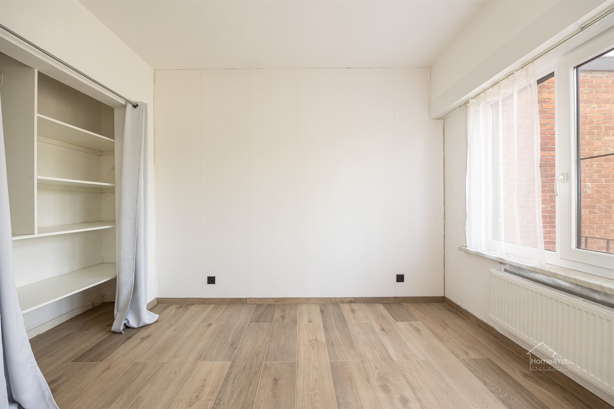 HOB met 4 slaapkamers en 2 badkamers foto 14