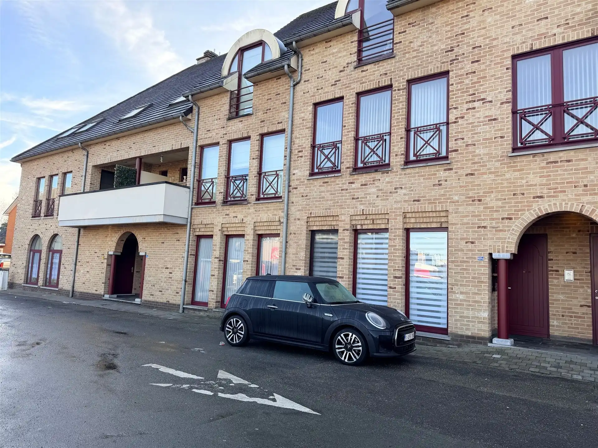 Studio(s) foto {{pictureIndex}}