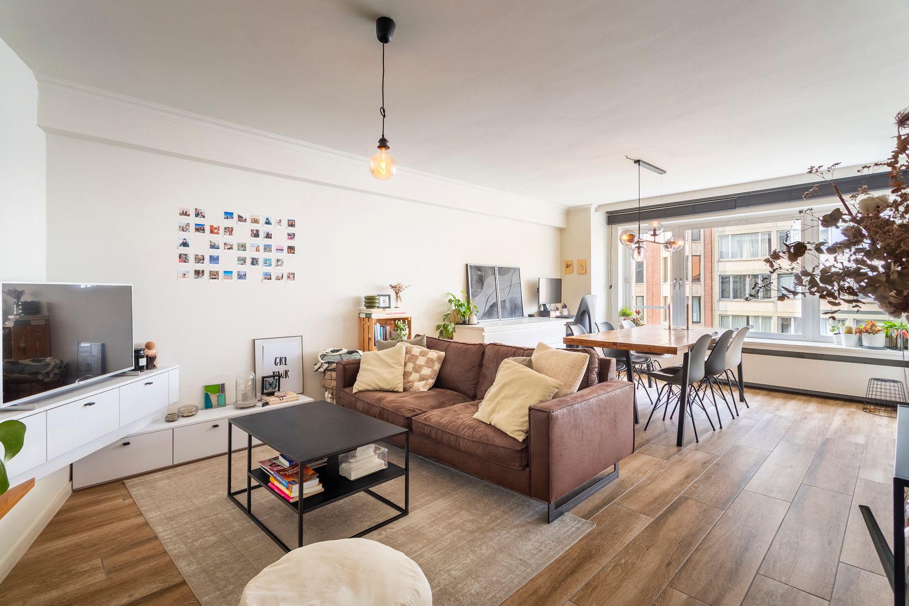 Stijlvol wonen in comfort aan de Plantin Moretuslei foto {{pictureIndex}}