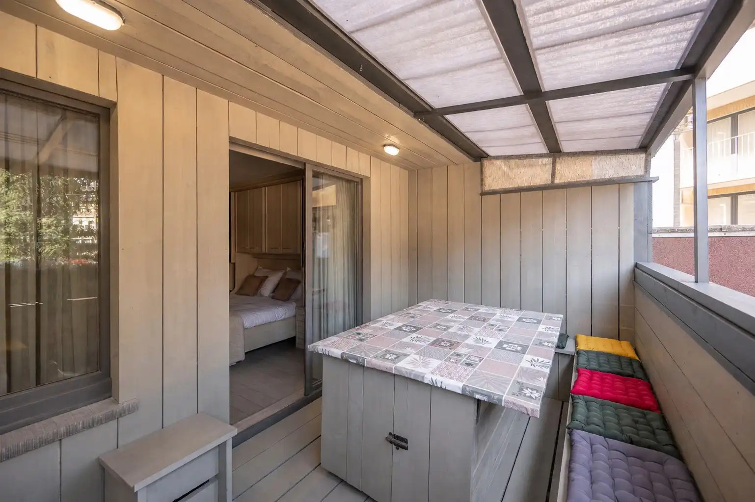 Te koop: Leuk appartement met twee terrassen op toplocatie in de Lippenslaan foto 16