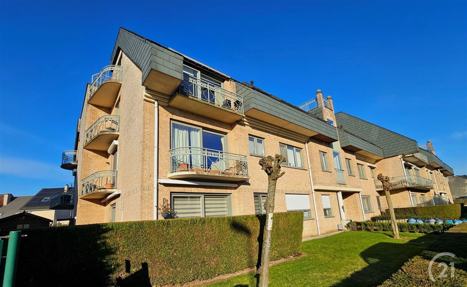 Appartement foto {{pictureIndex}}