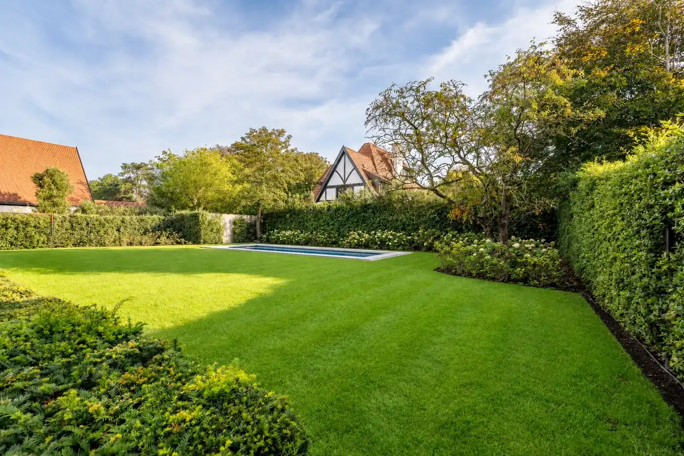 Exclusieve architecturale villa met zwembad in het prestigieuze Zoute - unieke parel foto 2