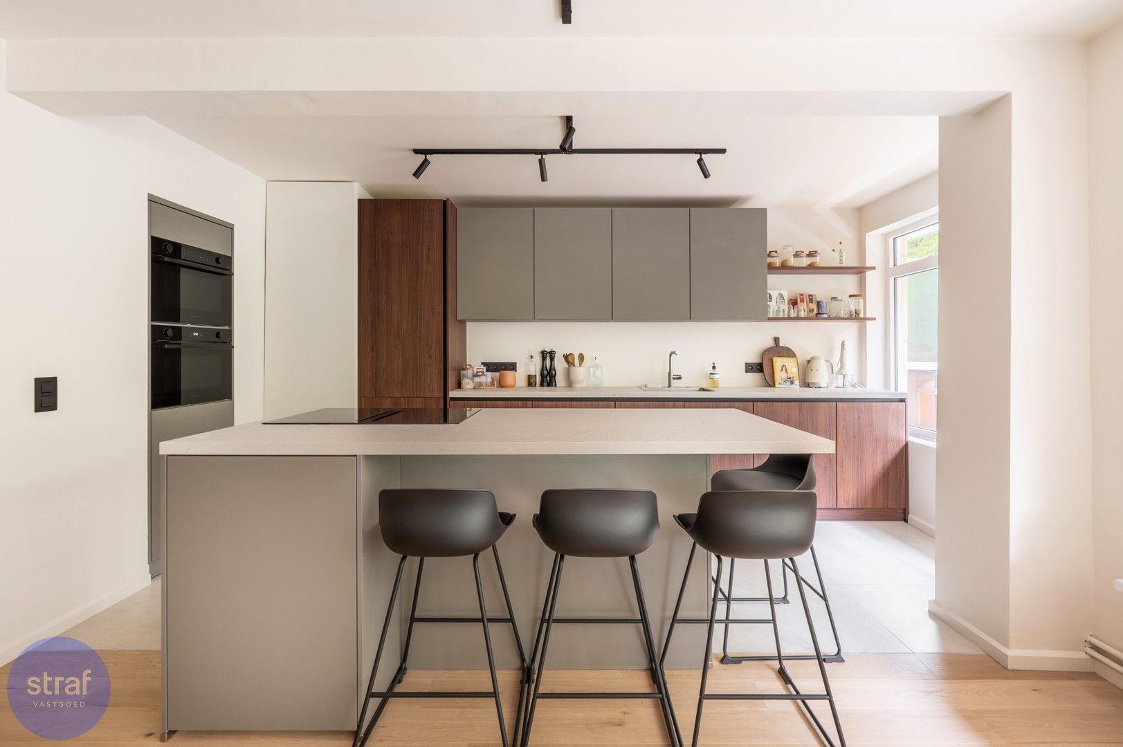 Instapklaar 2-slaapkamerappartement in de perfecte mix tussen stad en groen foto 6