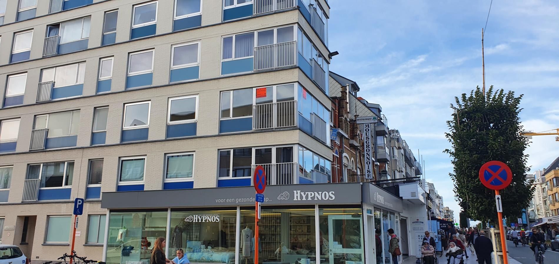 RUIM   APPARTEMENT MET 2 SLAAPKAMERS IN HET CENTRUM VAN KOKSIJDE DORP foto 4