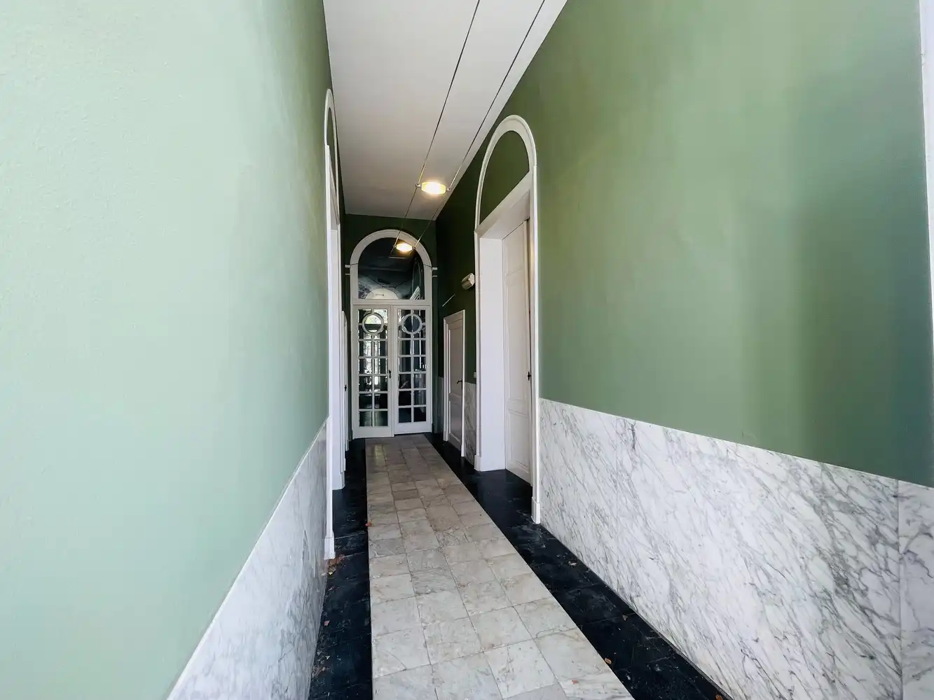 Brugge, aan de SINT-ANNAREI ,  PRACHTIG&nbsp; APPARTEMENT in een herenhuis  Living 60 m² met  mezzanine van 50m² + 2 Slaapkamers, foto 10